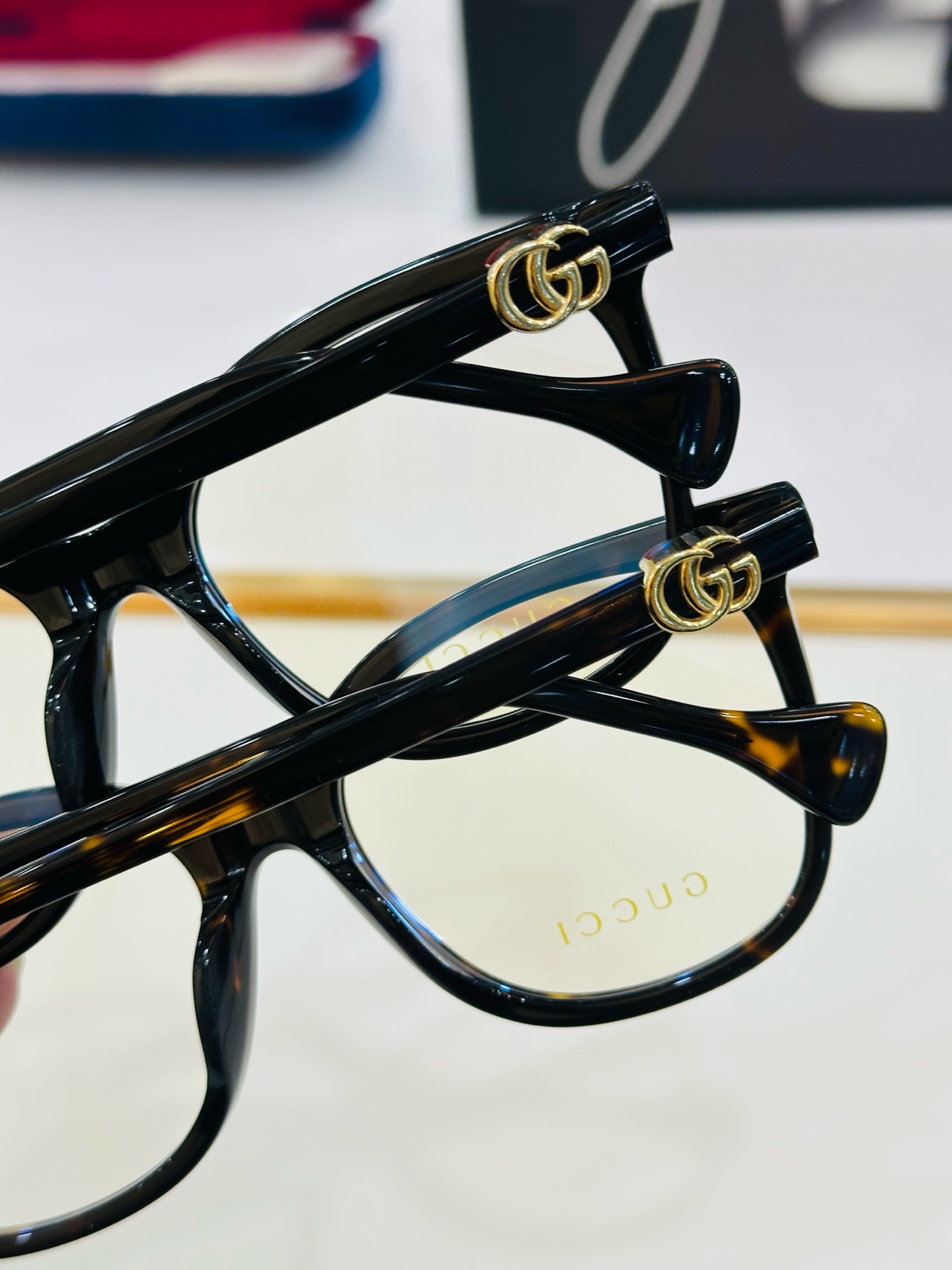GUCC* 古家 GG1071SA 🐝🐝系列 Size：55口19-145   🍁🍁 E超绝品质太阳镜 