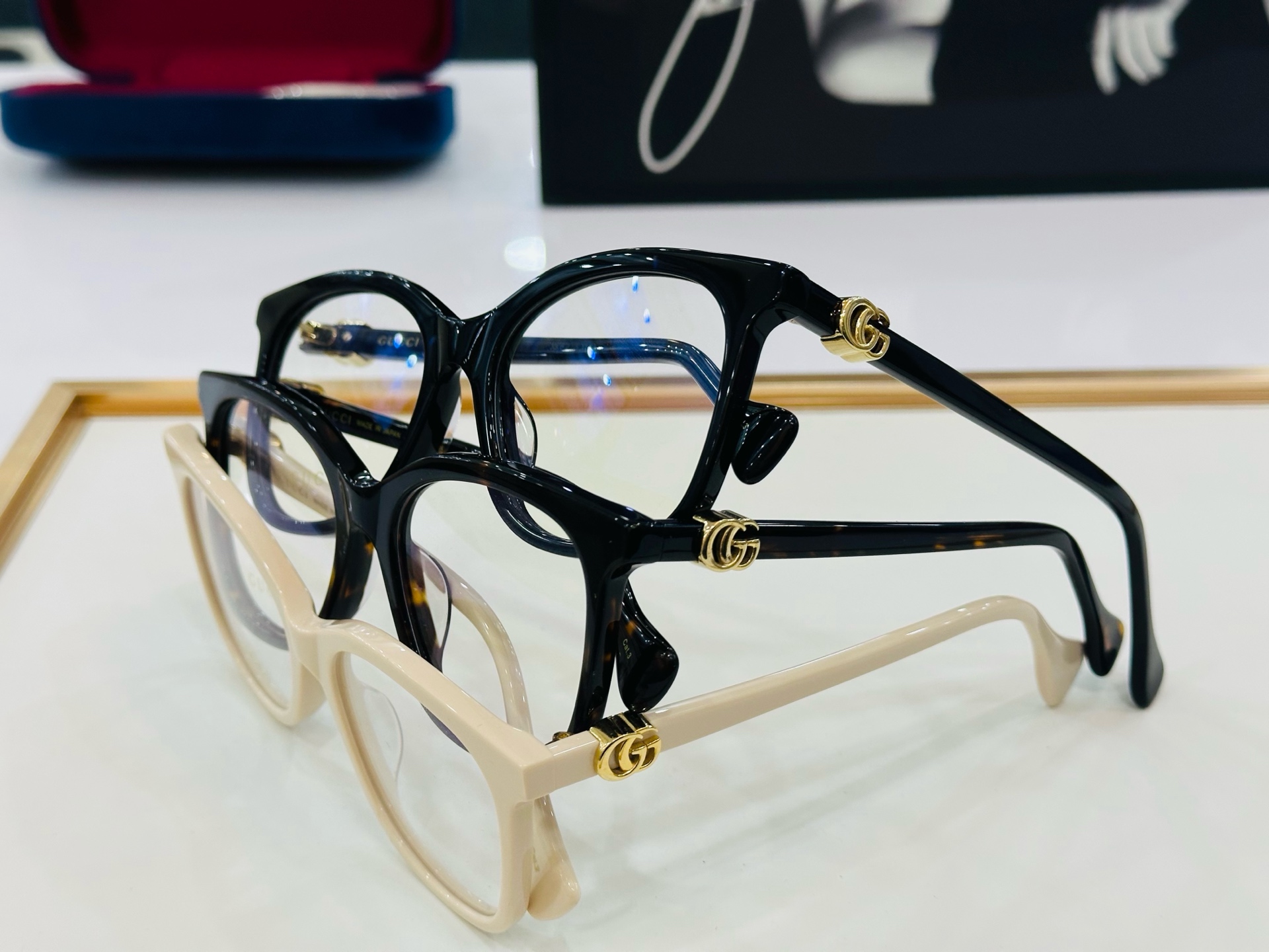 GUCC* 古家 GG1071SA 🐝🐝系列 Size：55口19-145   🍁🍁 E超绝品质太阳镜 