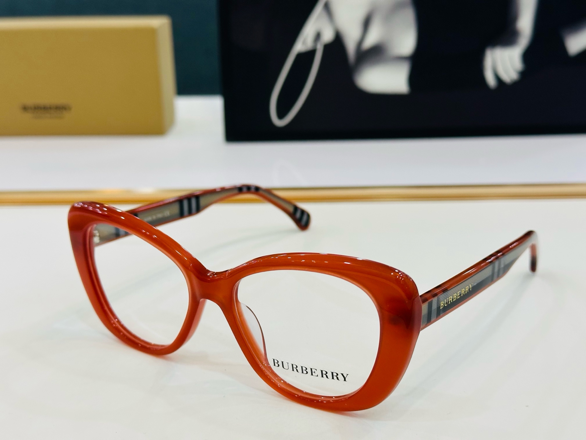 新款 BURBERR*🔻巴家 BE2473 百搭镜架Size：54口18-145 高品质 到货 🌲🌲🌲Z
