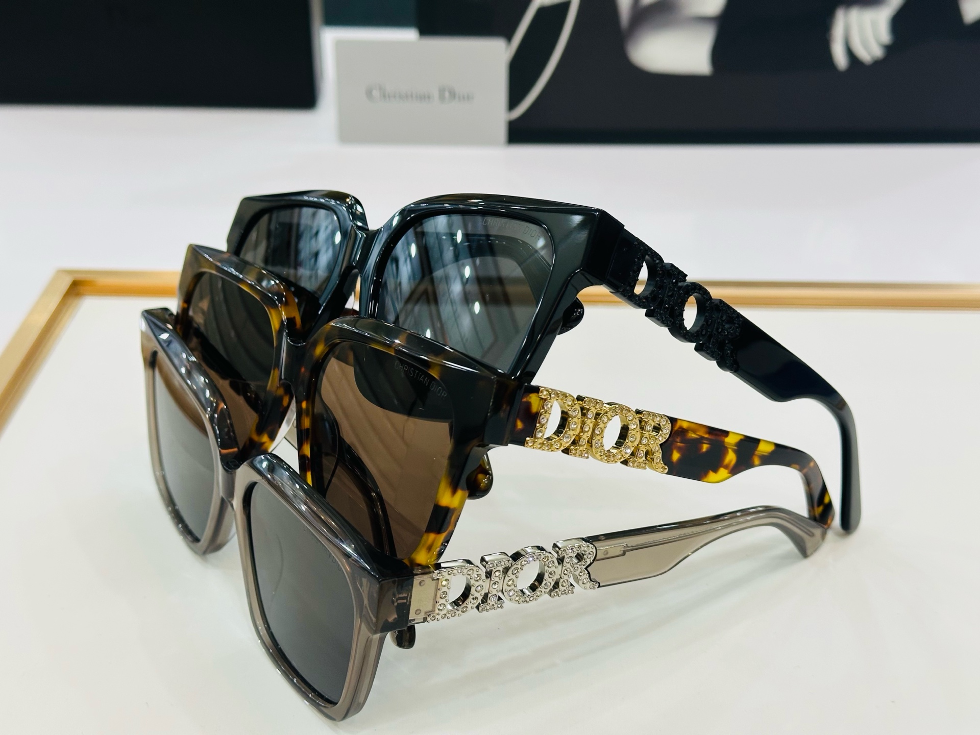 🔻🔻🔻DIO* CDICon 8603   迪家 Size：55口18-145    春夏款墨镜 😎🔆🔥