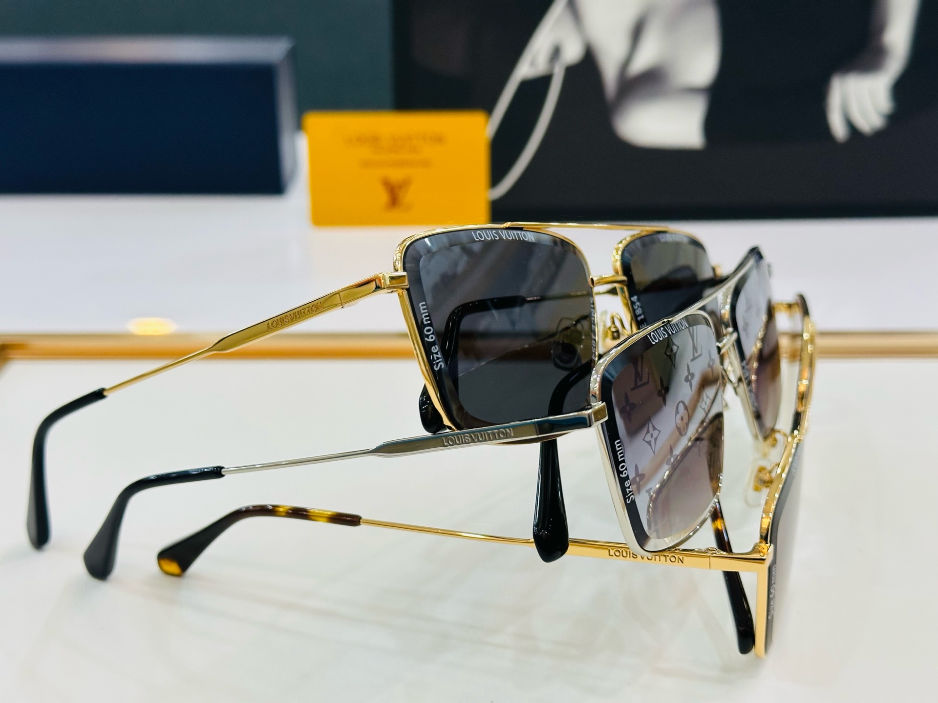 路易家 LOUIS *VUITON 原单高品质 Model Z2610U 高端货 Size：59口15-