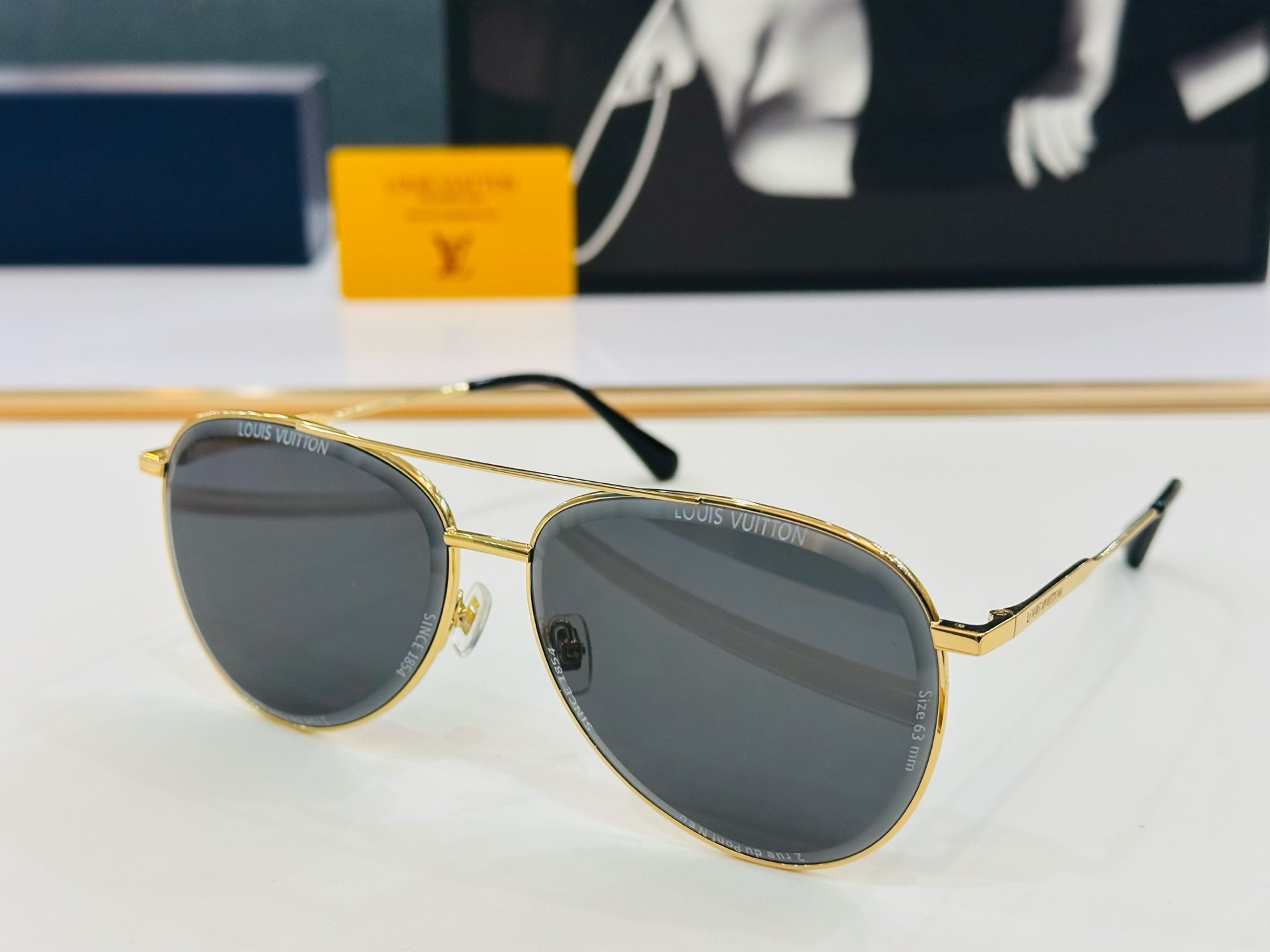 路易家 LOUIS *VUITON 原单高品质 Model Z2625U 高端货 Size：62口15-