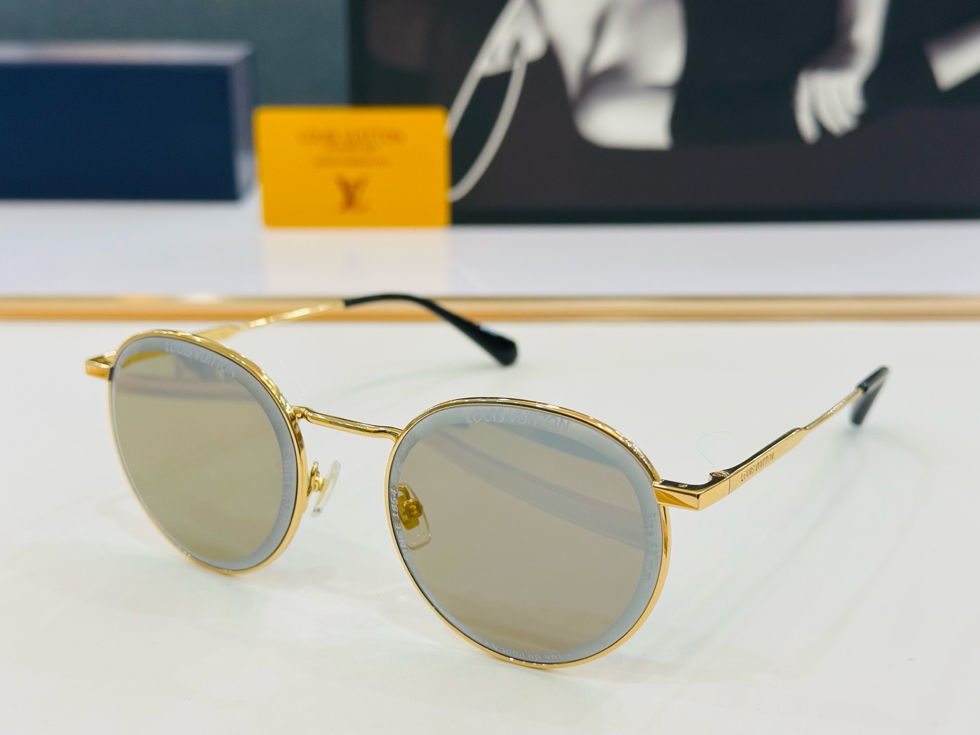 路易家 LOUIS *VUITON 原单高品质 Model Z2603U 高端货 Size：52口21-