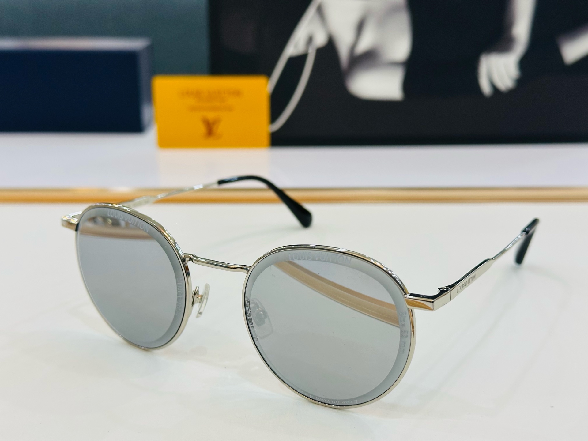 路易家 LOUIS *VUITON 原单高品质 Model Z2603U 高端货 Size：52口21-