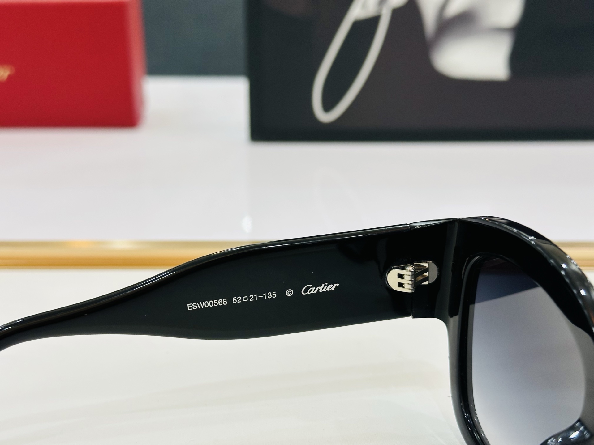Cartier-卡家 ✨ESW00568 Size：52口21-135  不挑脸型 简约大气 时尚休闲👌