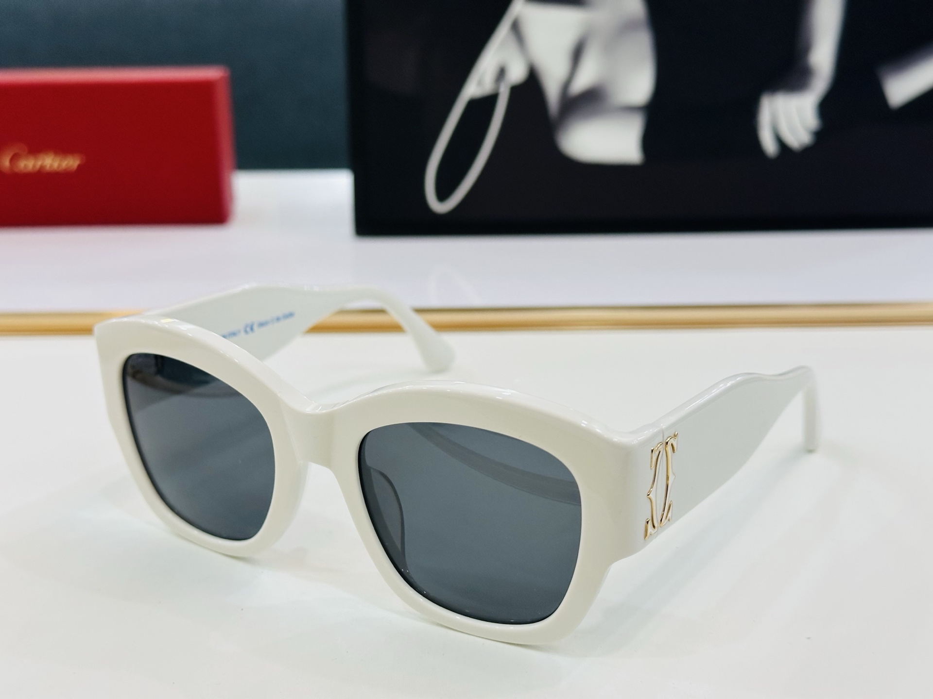 Cartier-卡家 ✨ESW00568 Size：52口21-135  不挑脸型 简约大气 时尚休闲👌