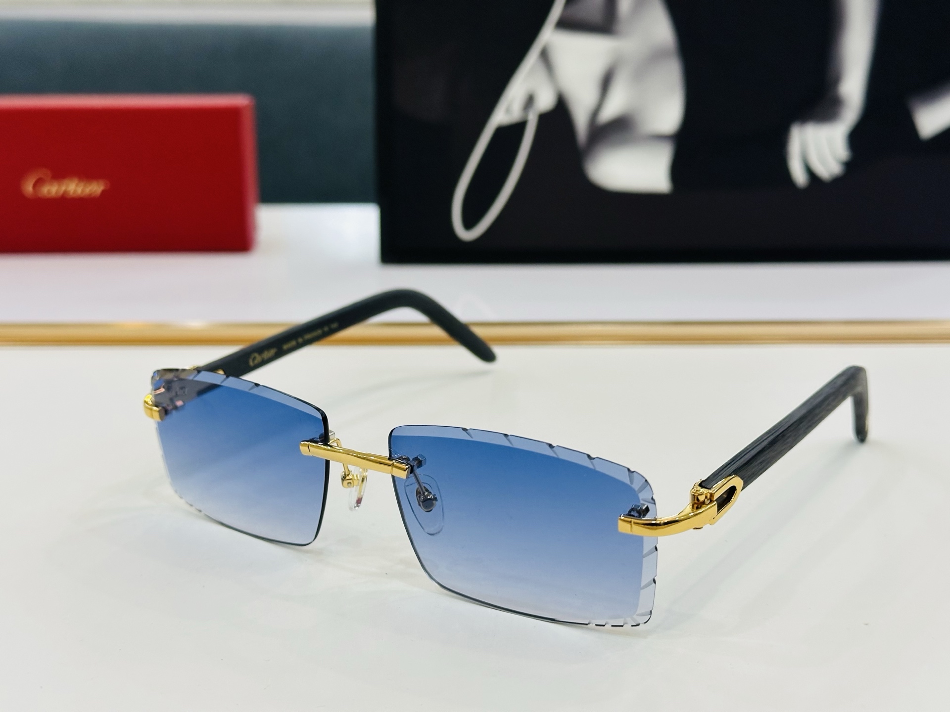 Cartie* 卡家 CT0243S 太阳镜 Size：59口16-140 工艺精湛气质十足！S男女同款