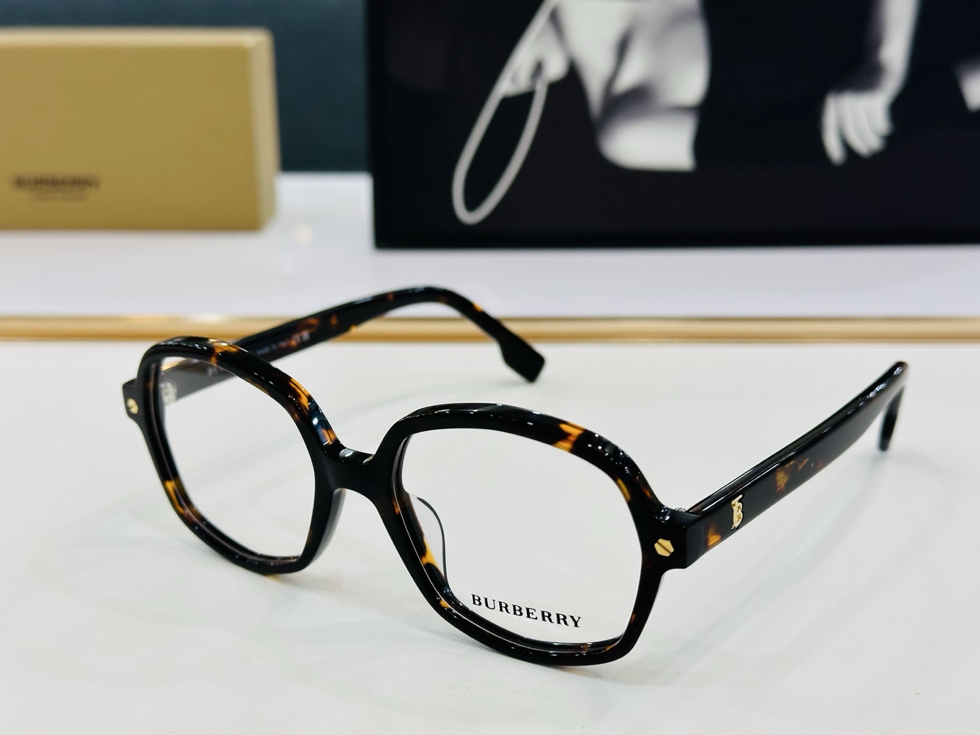 新款 BURBERR*🔻巴家 BE2317  百搭镜架Size：50口21-145 高品质 到货 🌲🌲🌲