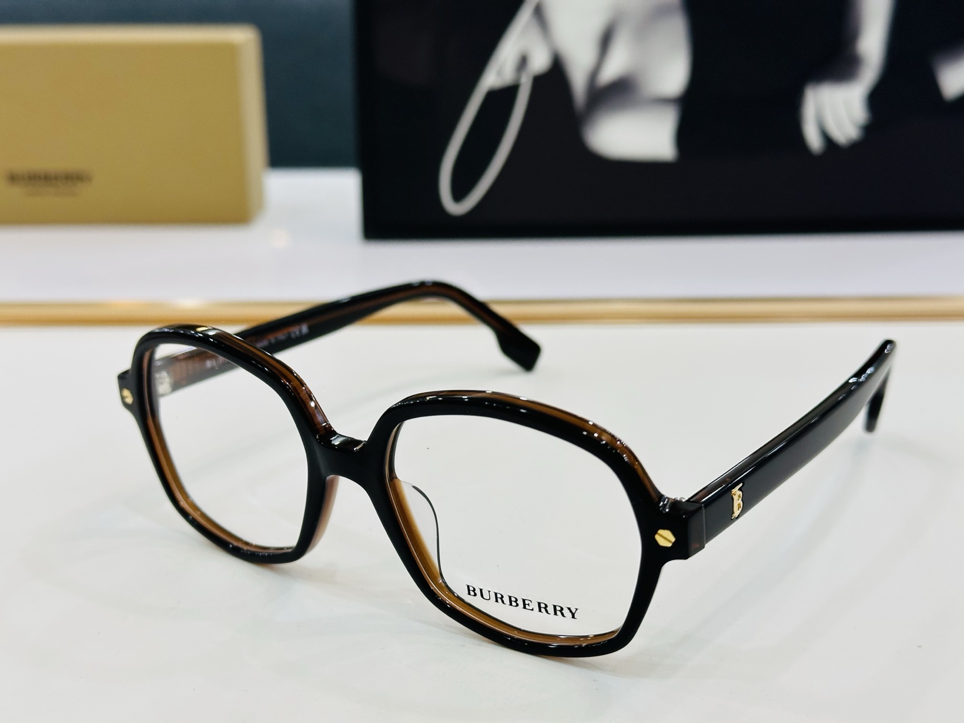 新款 BURBERR*🔻巴家 BE2317  百搭镜架Size：50口21-145 高品质 到货 🌲🌲🌲