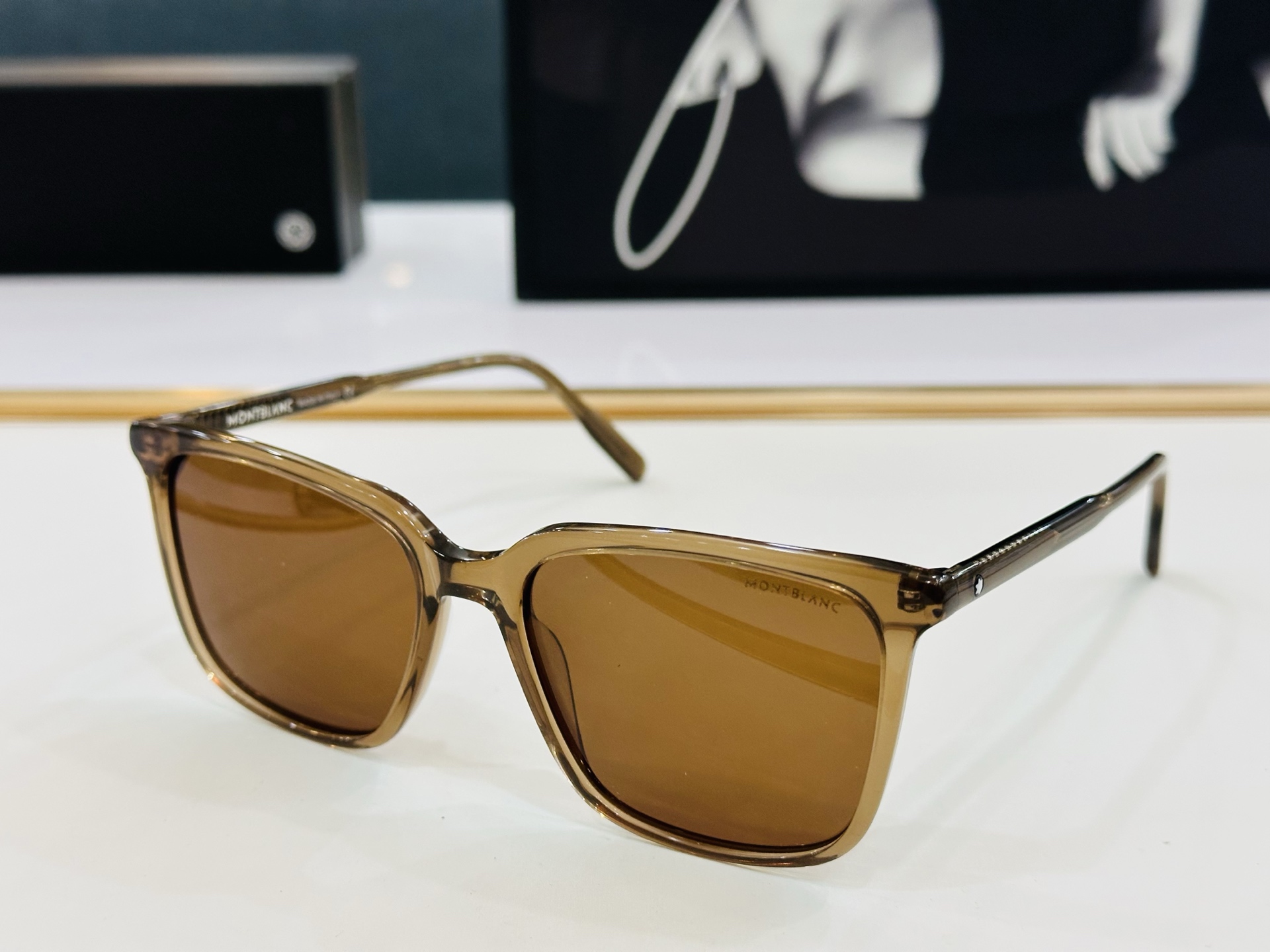MB0084SK Size：56口18-145  🌤万宝龙 品质做工稳实多色可选 E太阳镜 