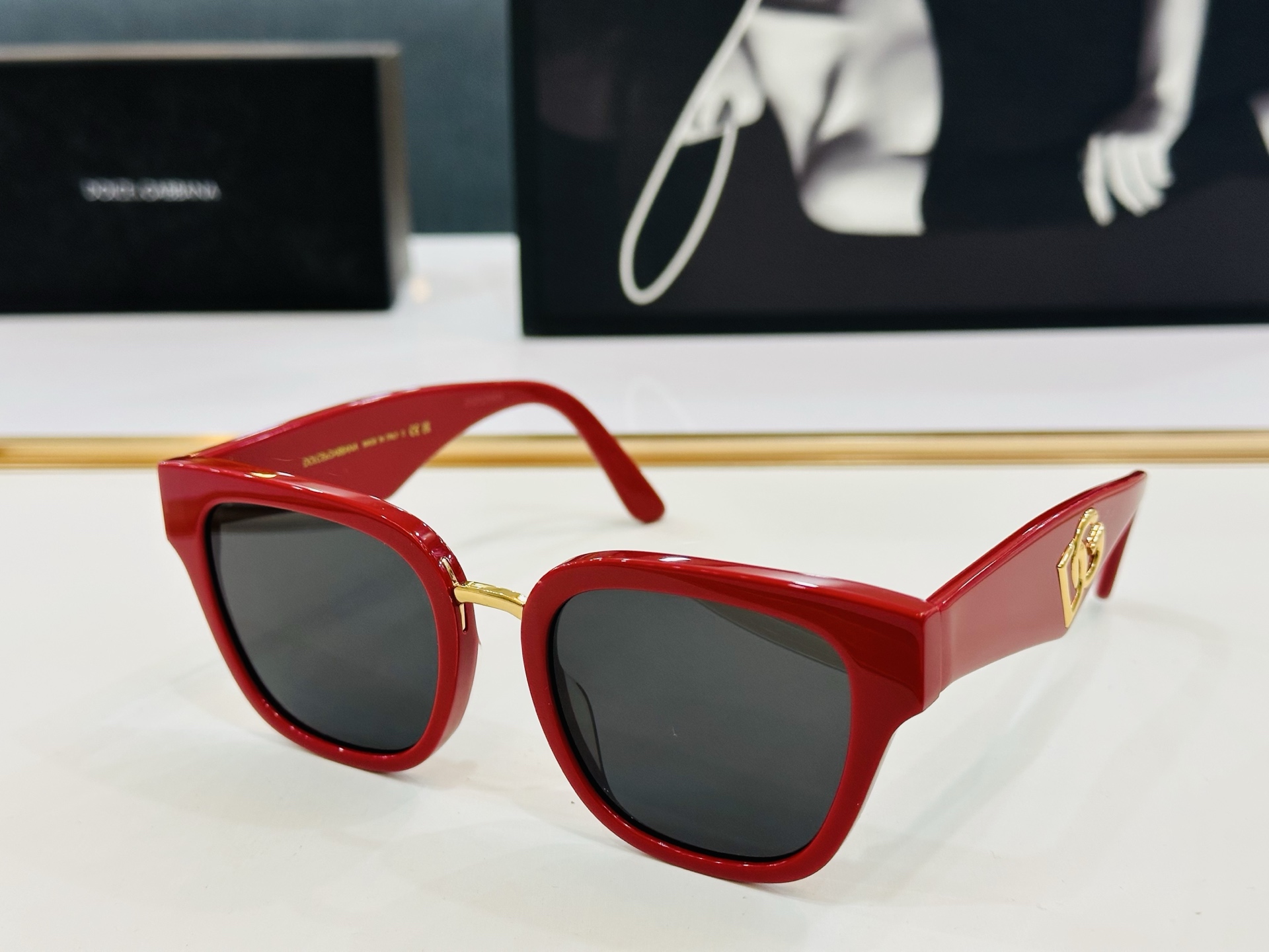🆕 官网款 🔺DOLCE&GABBAN*🔻DG4437 Size：51口20-145 新颖独特🔝🔝美艳绝