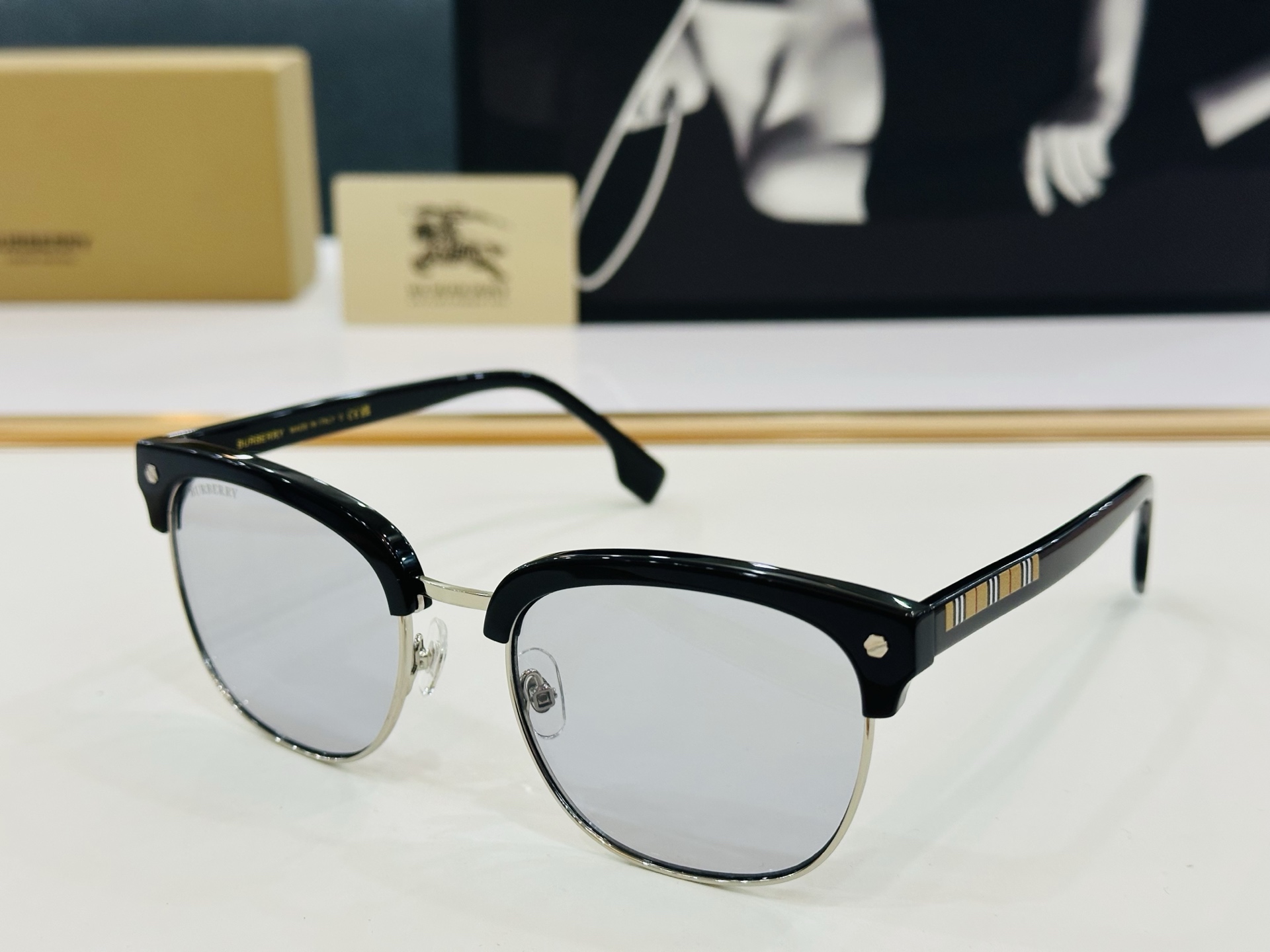 高品质✨BURBERR*✨ 巴家 BE4317 Size：56口20-145 女款太阳眼镜得意🌲🌲 bm