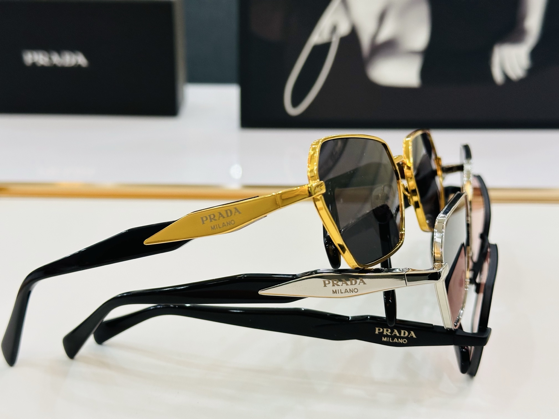 🔺PRAD*🔻普家 SPR222Z Size：57口18-140 眼镜系列堪称精湛制作 彰显独特个性 q