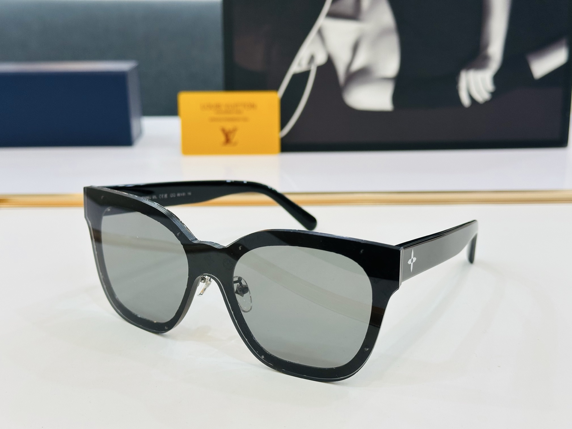 路易家 🎩Z2565U Size：55口21-145 充满活力的 展现独特个性🌟展现大气的你 qj高品质