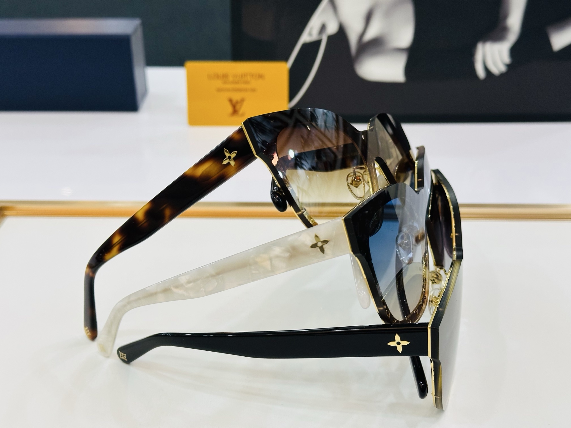 路易家 🎩Z2565U Size：55口21-145 充满活力的 展现独特个性🌟展现大气的你 qj高品质
