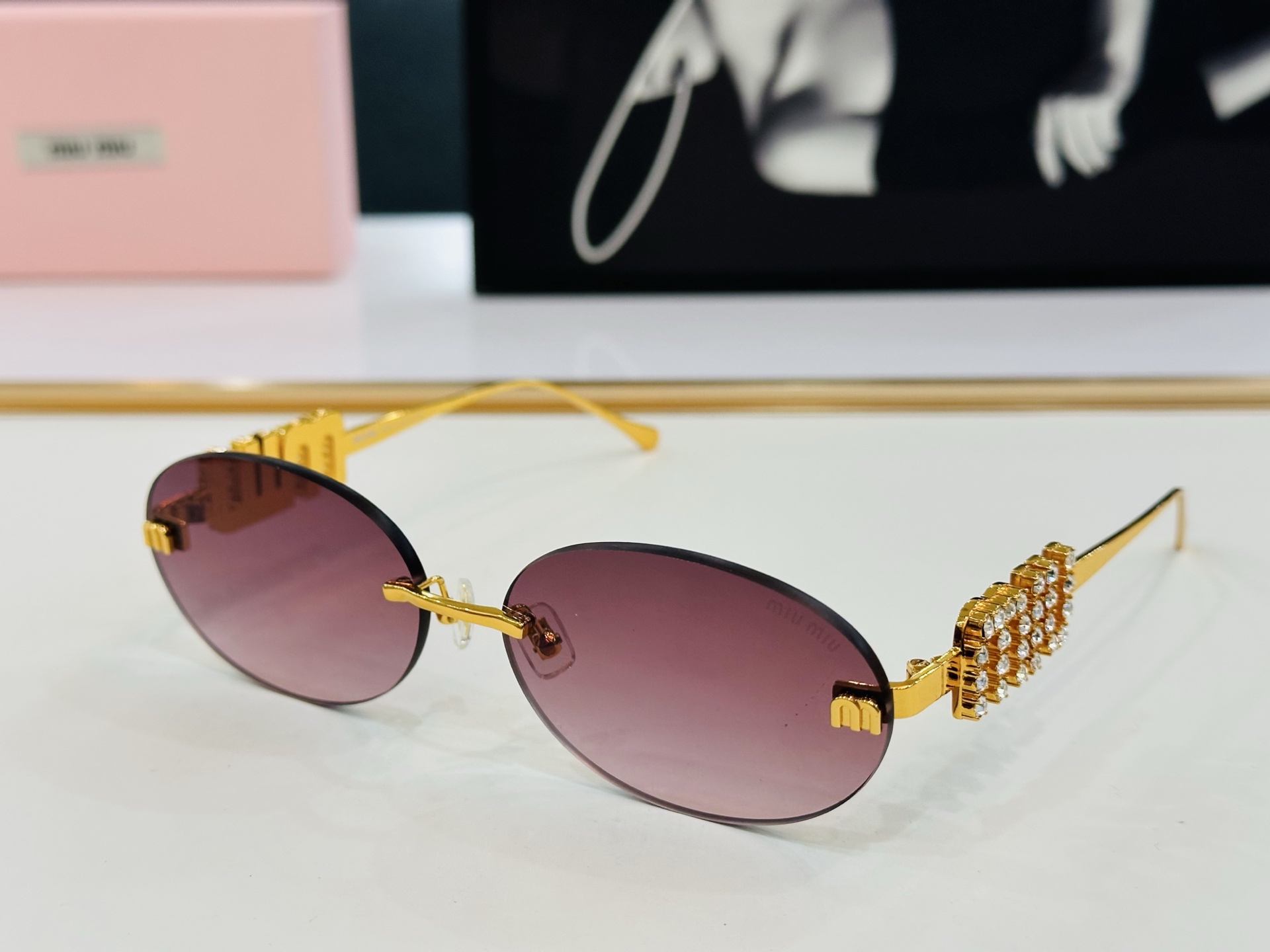 🆕 谬家 SMU5693TS Size：60口18-145 🌺🌺 玫瑰闪电 时尚靓丽 得意得意微笑 qj
