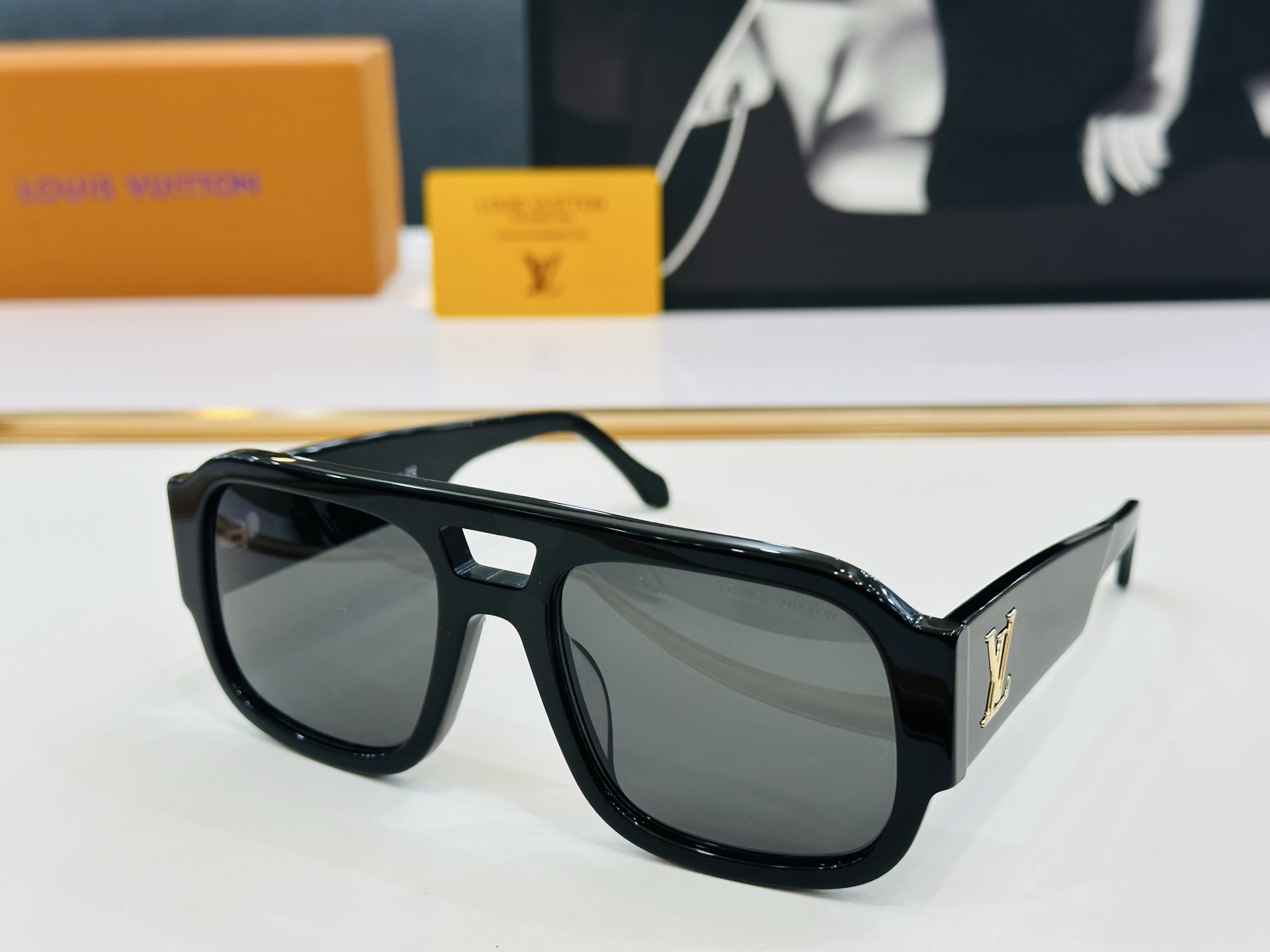 路易家 🎩Z2613E Size：54口21-140 充满活力的 展现独特个性🌟展现大气的你 F高品质 