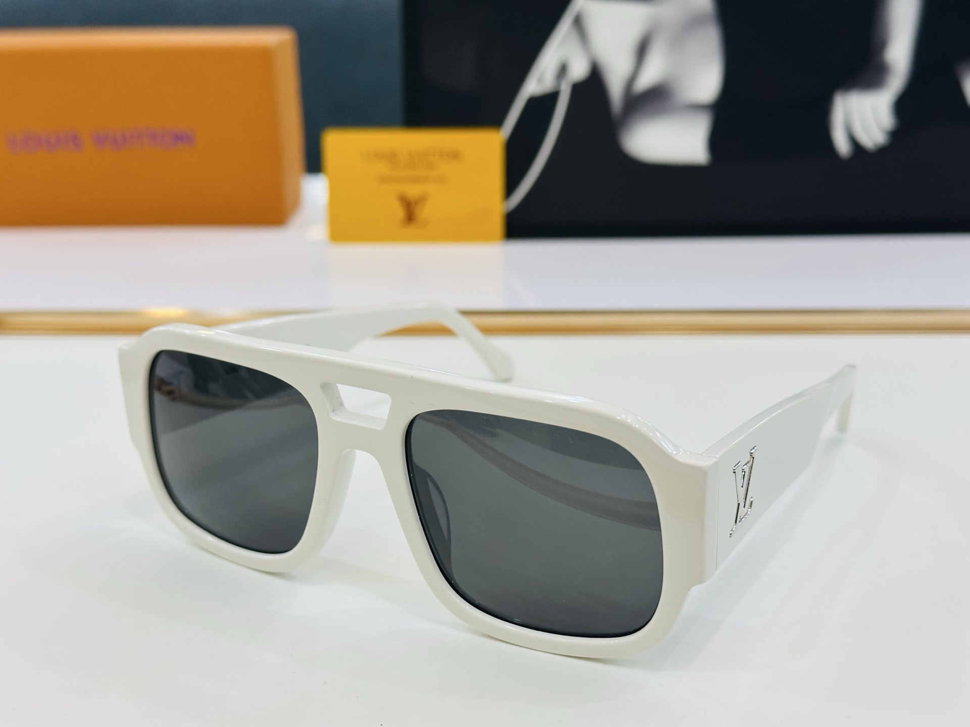 路易家 🎩Z2613E Size：54口21-140 充满活力的 展现独特个性🌟展现大气的你 F高品质 