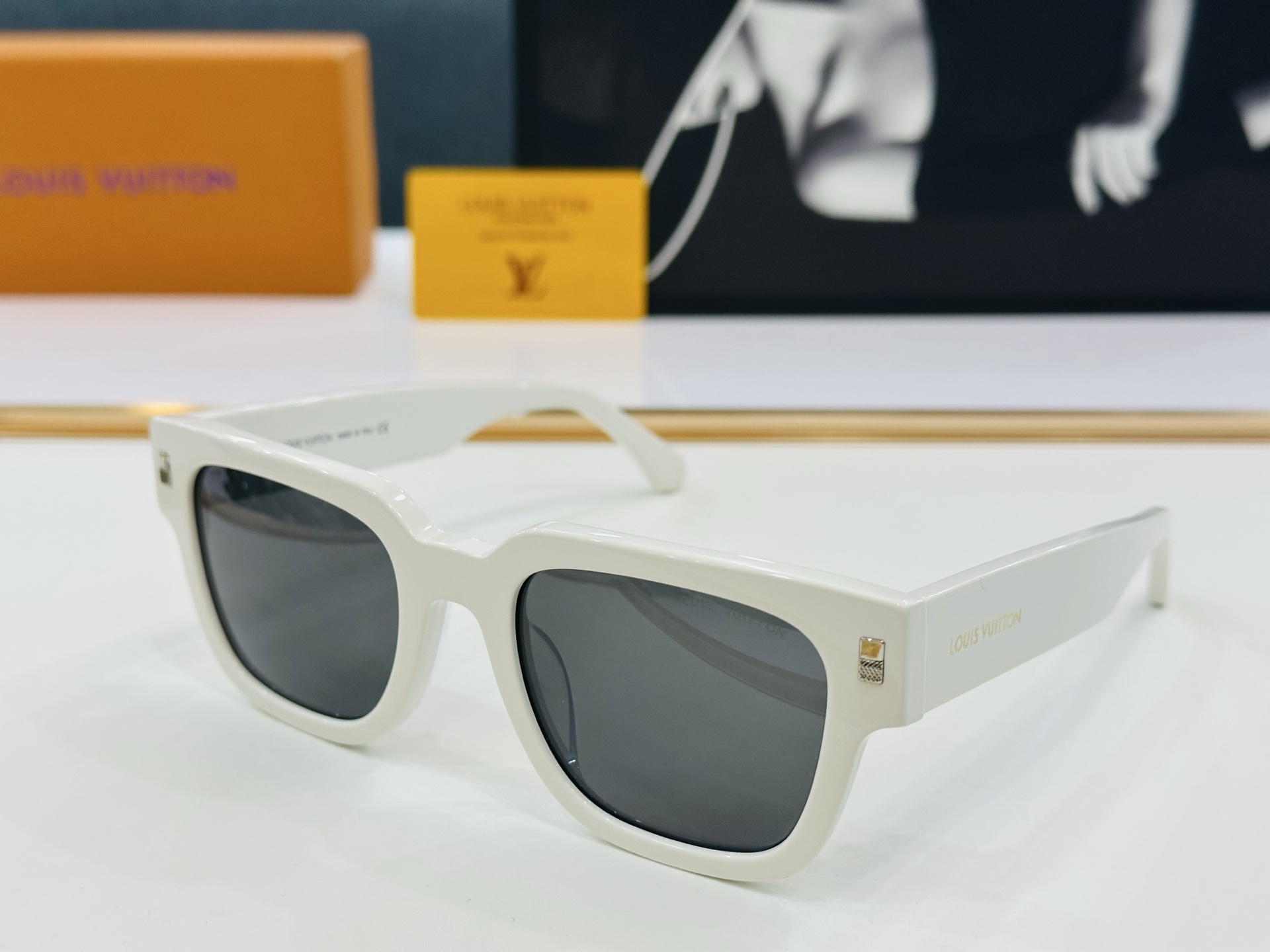 路易家 🎩Z2622E Size：52口23-140 充满活力的 展现独特个性🌟展现大气的你 F高品质 