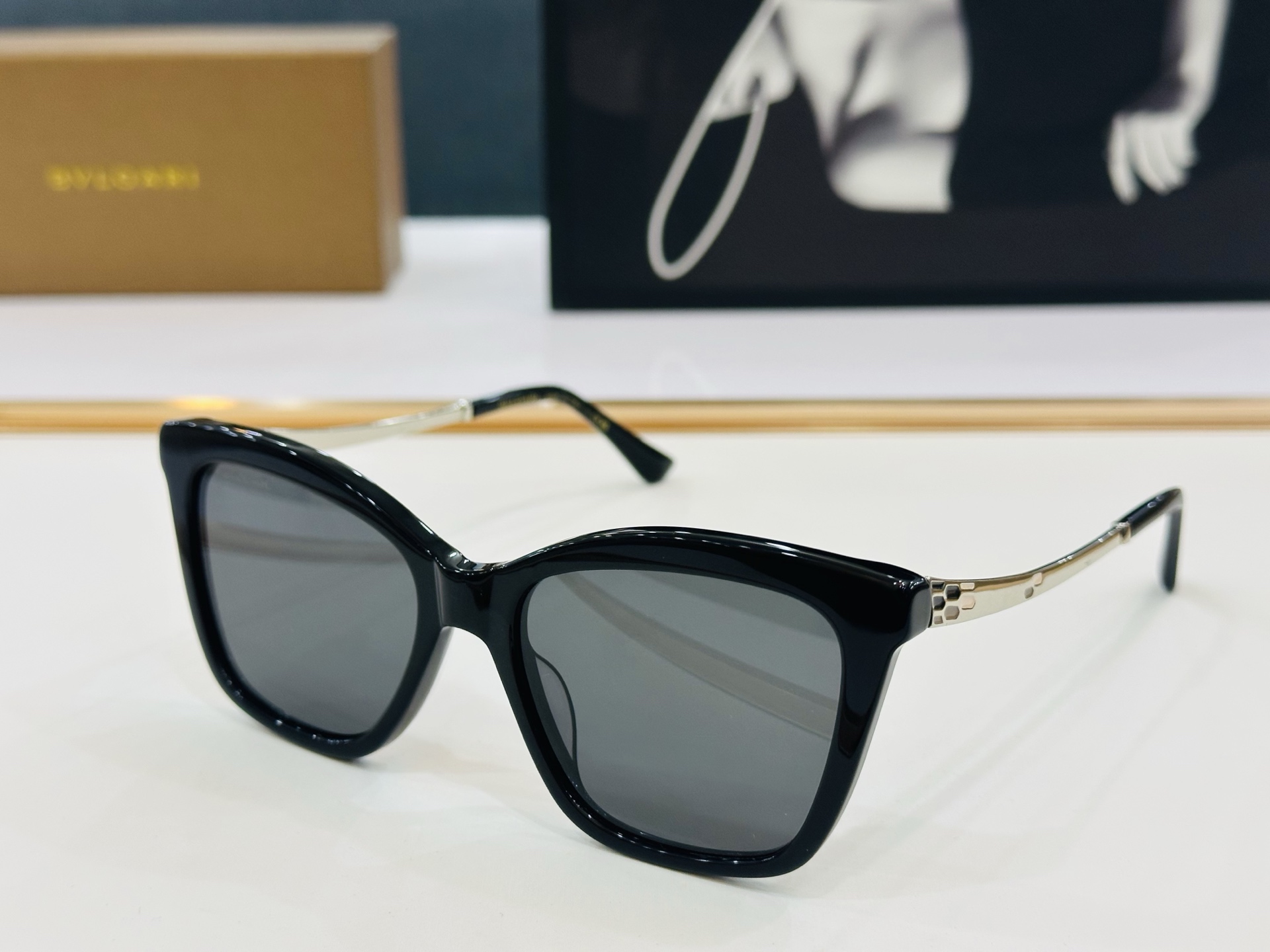 🆕款 官网同售 宝格家 BV8257 👍 Size ：54口18-145 绝对要买😎品质非常完美 b出街