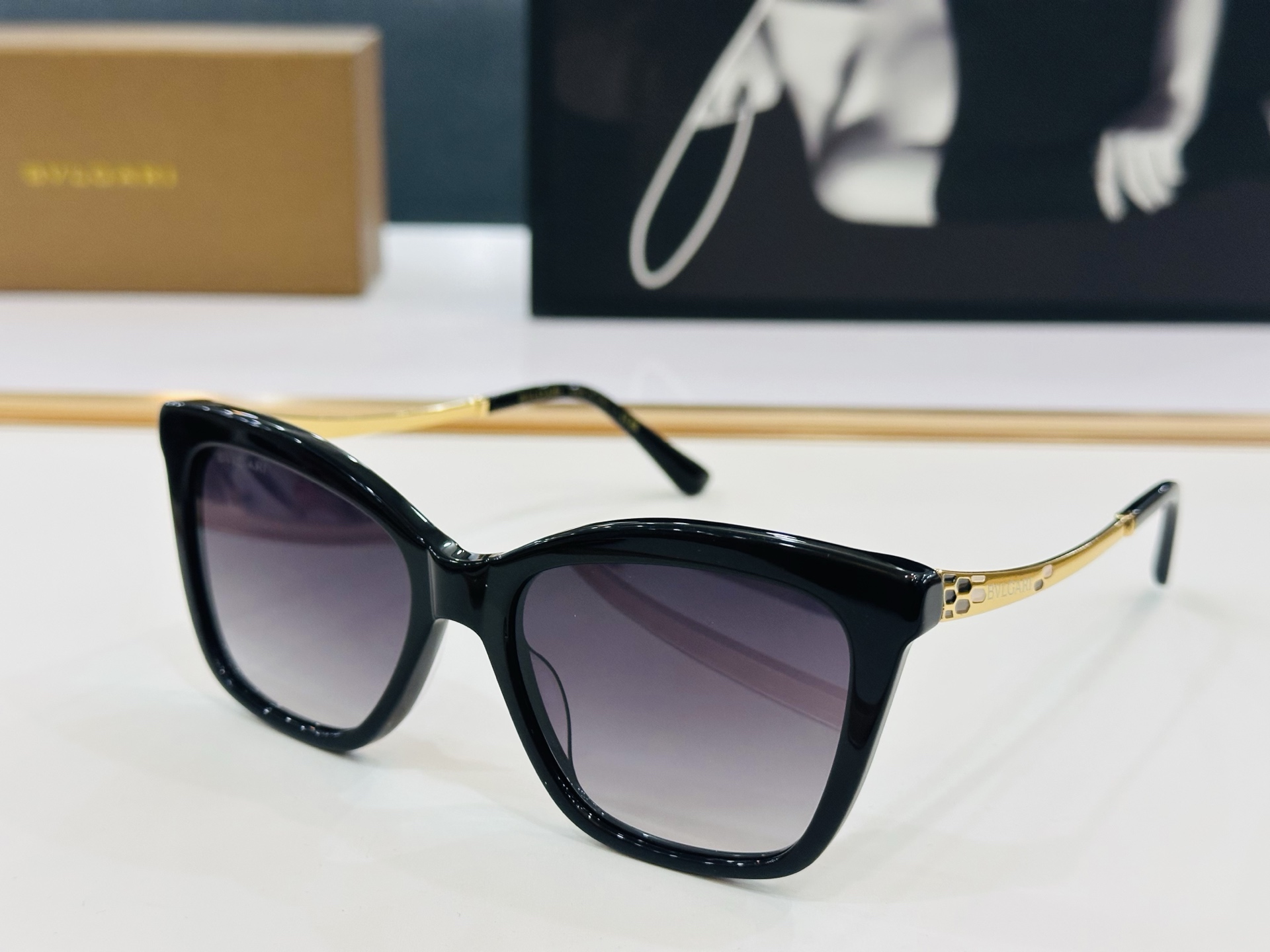🆕款 官网同售 宝格家 BV8257 👍 Size ：54口18-145 绝对要买😎品质非常完美 b出街