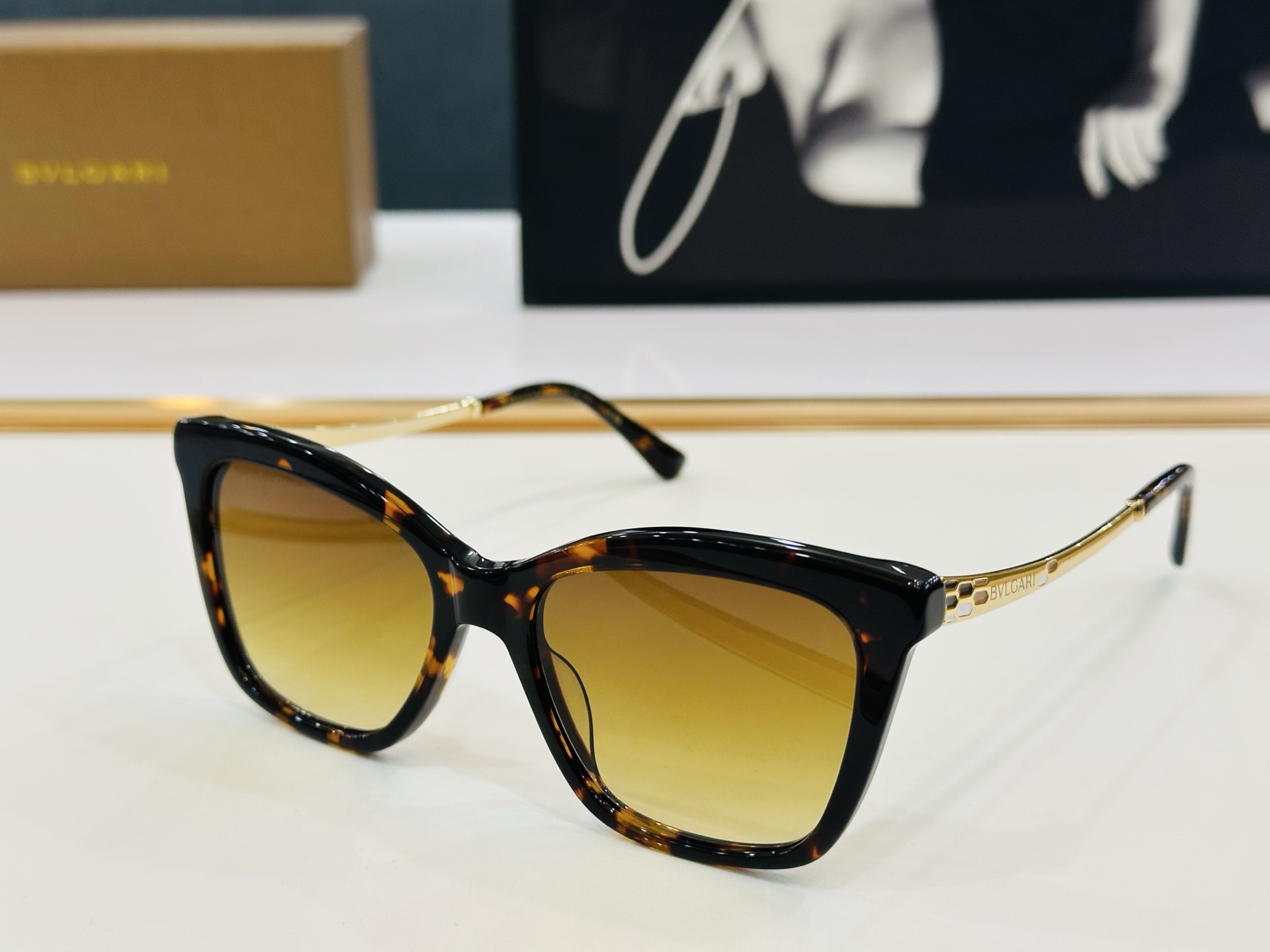 🆕款 官网同售 宝格家 BV8257 👍 Size ：54口18-145 绝对要买😎品质非常完美 b出街
