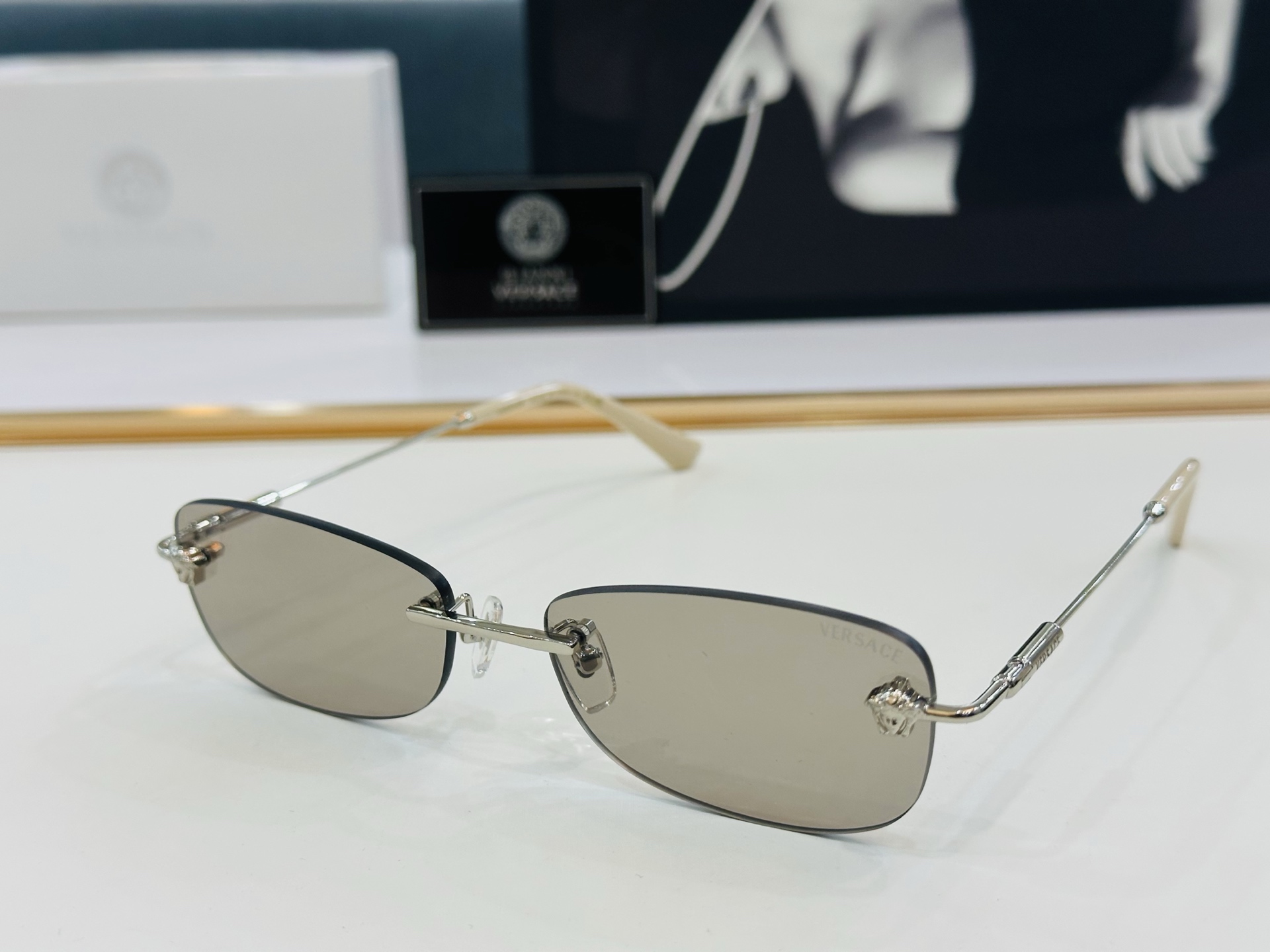 🎉🎉范思家 VERSACE✨MOD：VE6812  Size：57口17-140 ✨b有范 