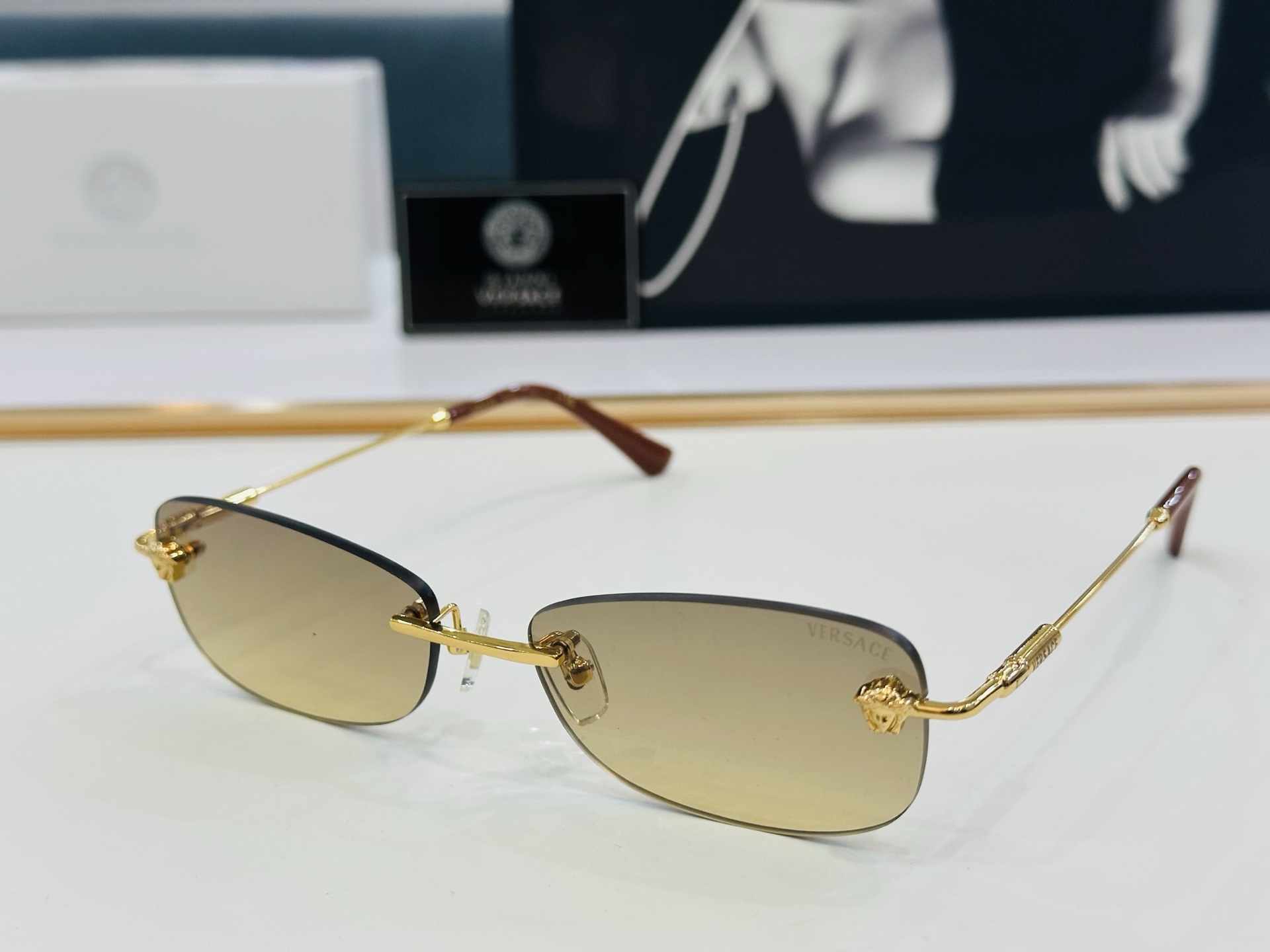 🎉🎉范思家 VERSACE✨MOD：VE6812  Size：57口17-140 ✨b有范 
