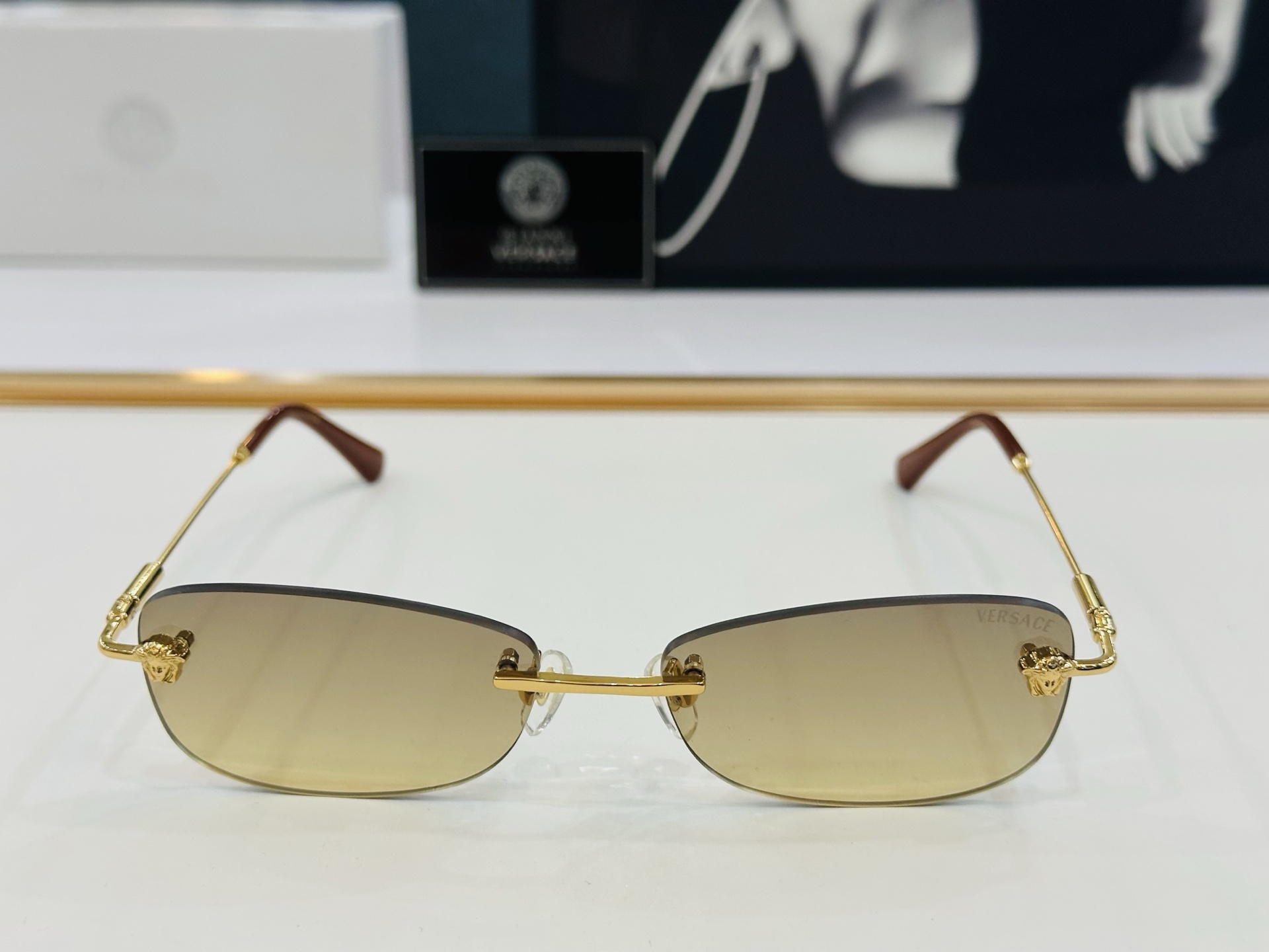 🎉🎉范思家 VERSACE✨MOD：VE6812  Size：57口17-140 ✨b有范 