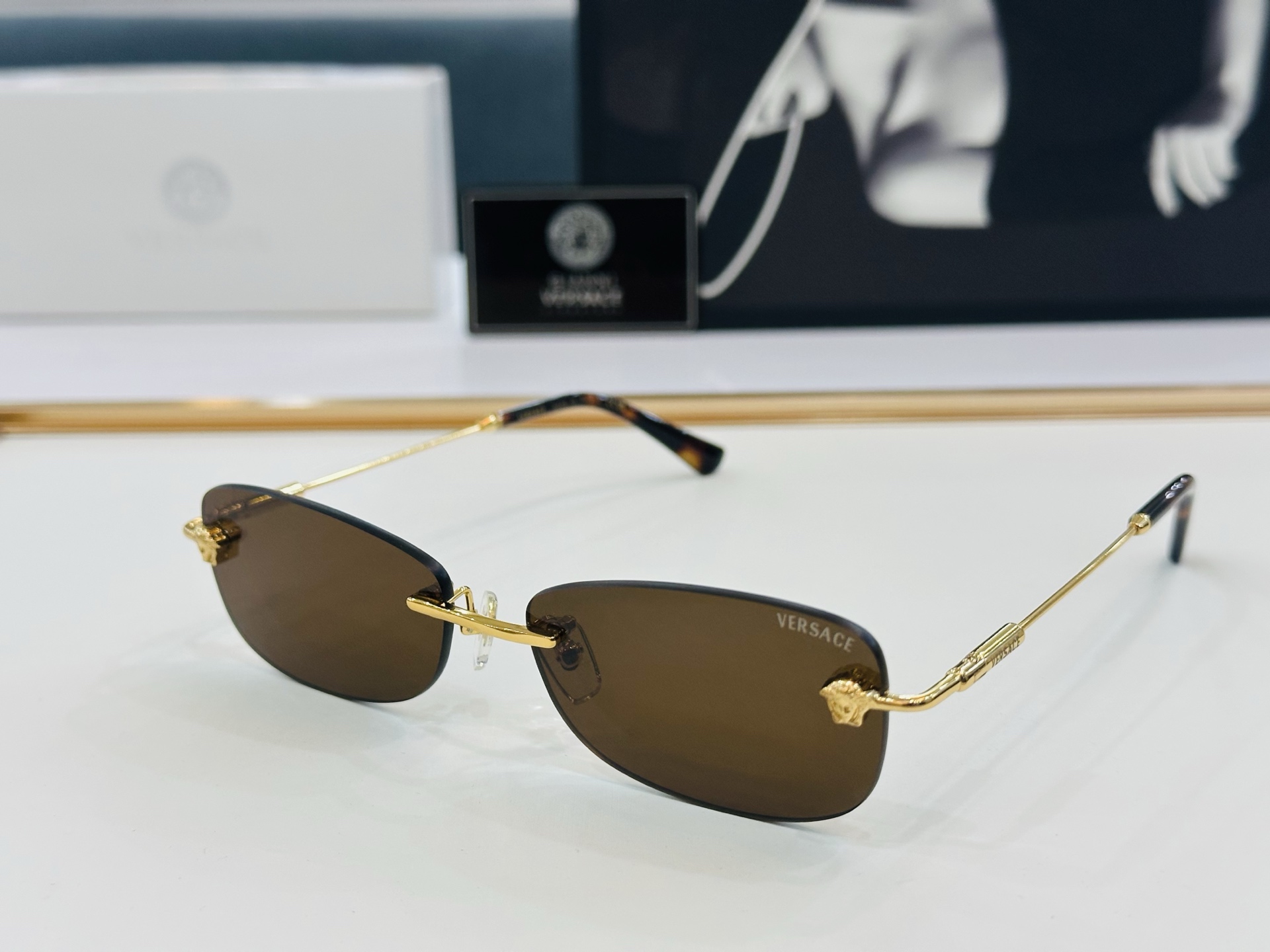 🎉🎉范思家 VERSACE✨MOD：VE6812  Size：57口17-140 ✨b有范 