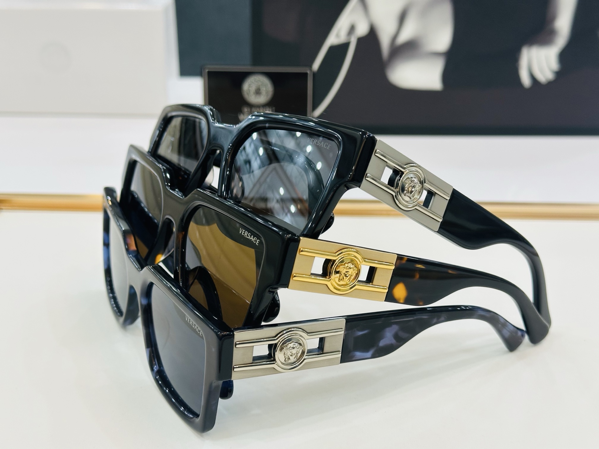 🎉🎉范思家 VERSACE✨VE4459 
 Size：54口18-140 ✨C有范 