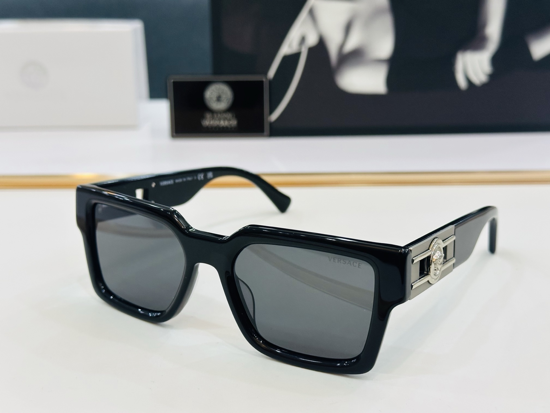 🎉🎉范思家 VERSACE✨VE4459 
 Size：54口18-140 ✨C有范 