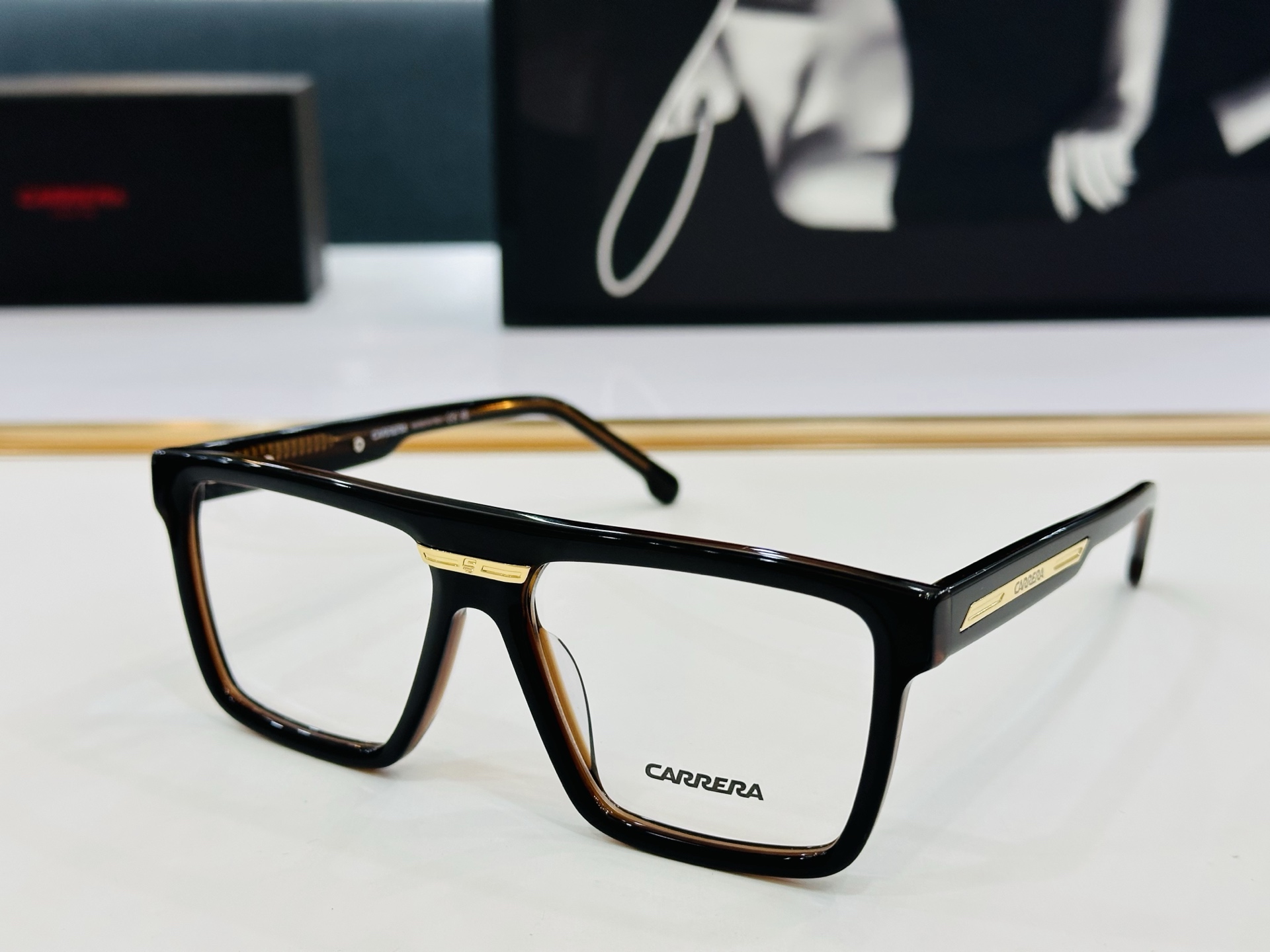 卡雷拉 CARRER* 03S Size：58口15-145  🐲🐲超轻材质 。Z 上脸超美 配光镜 