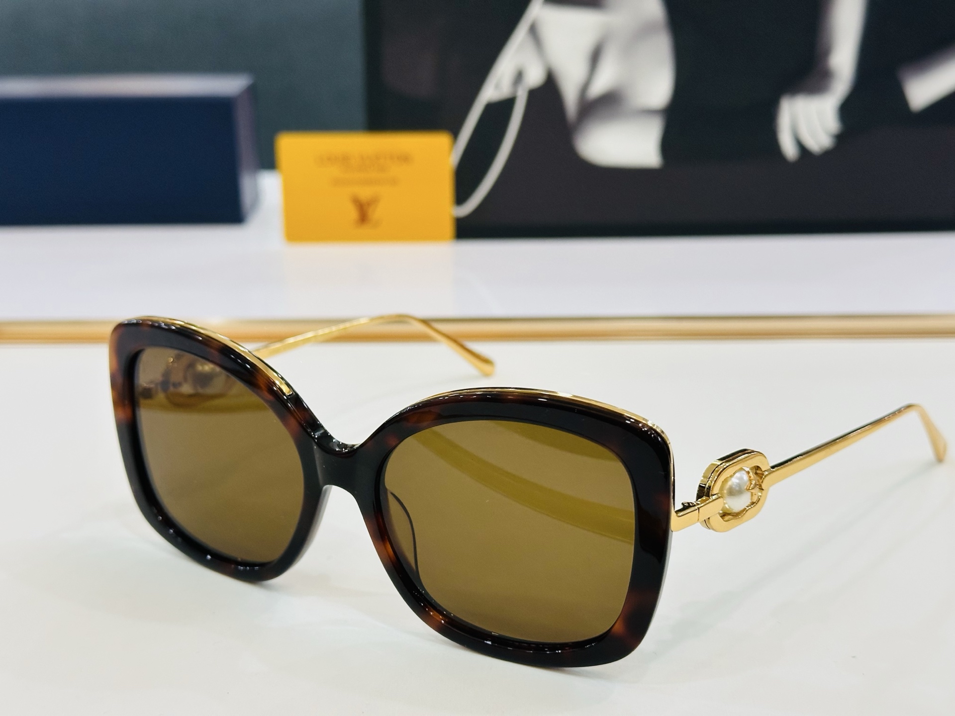路易家 🎩Z1932E Size：58口18-145 充满活力的 展现独特个性🌟展现大气的你 X高品质 