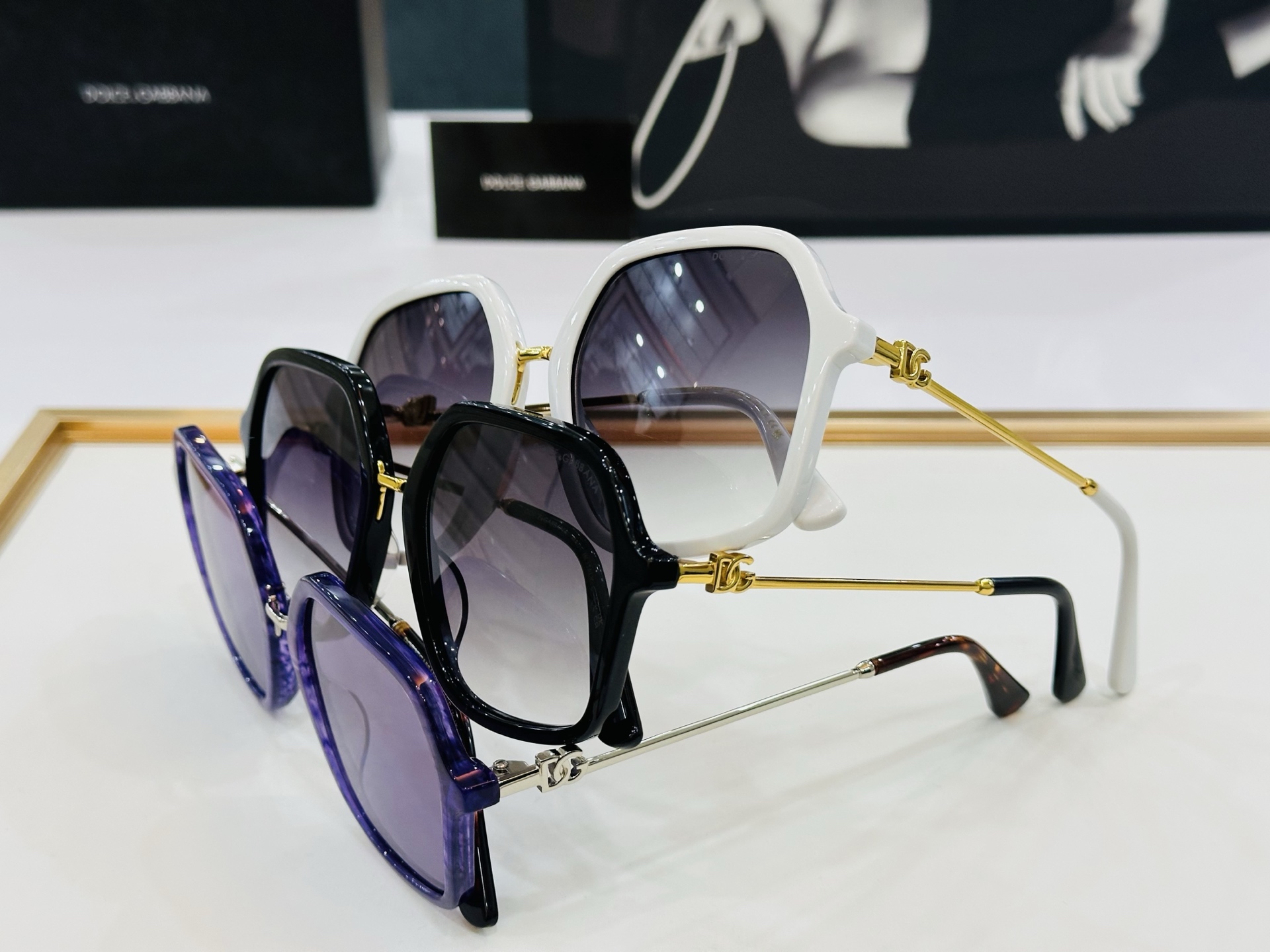 🆕 官网款 🔺DOLCE&GABBAN*🔻DG4422 Size：56口20-145 新颖独特🔝🔝X美艳