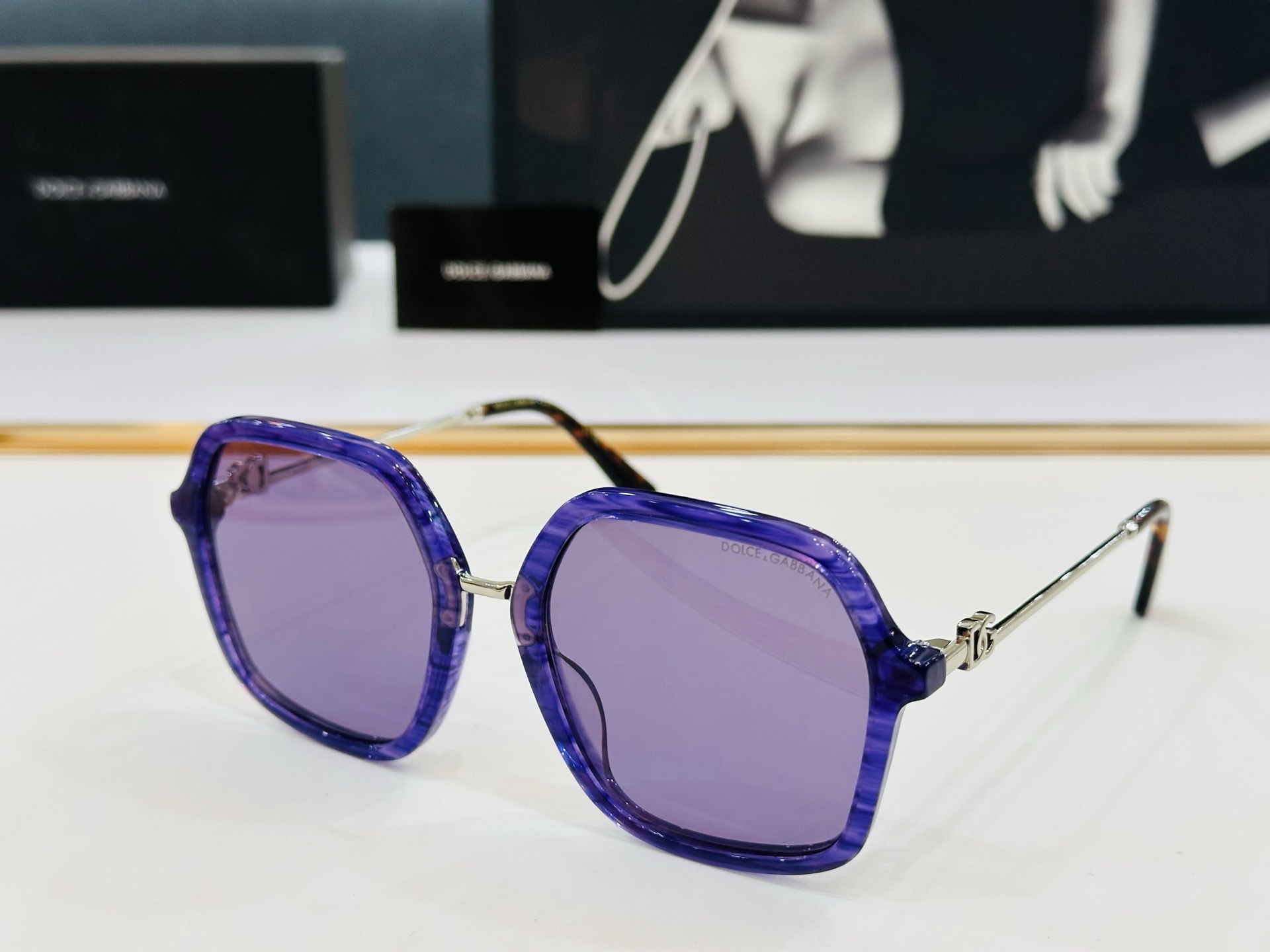 🆕 官网款 🔺DOLCE&GABBAN*🔻DG4422 Size：56口20-145 新颖独特🔝🔝X美艳