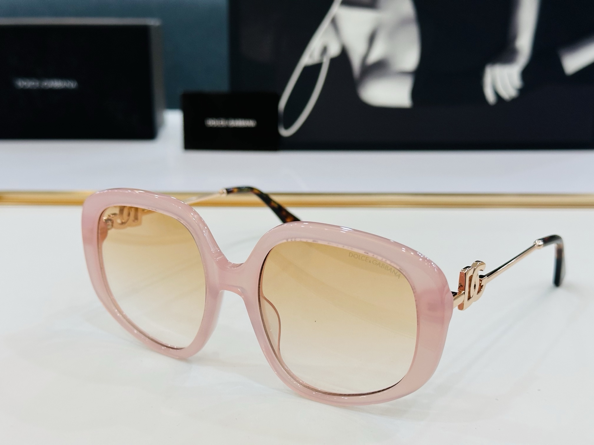 🆕 官网款 🔺DOLCE&GABBAN*🔻DG4421 Size：55口20-145 新颖独特🔝🔝X美艳
