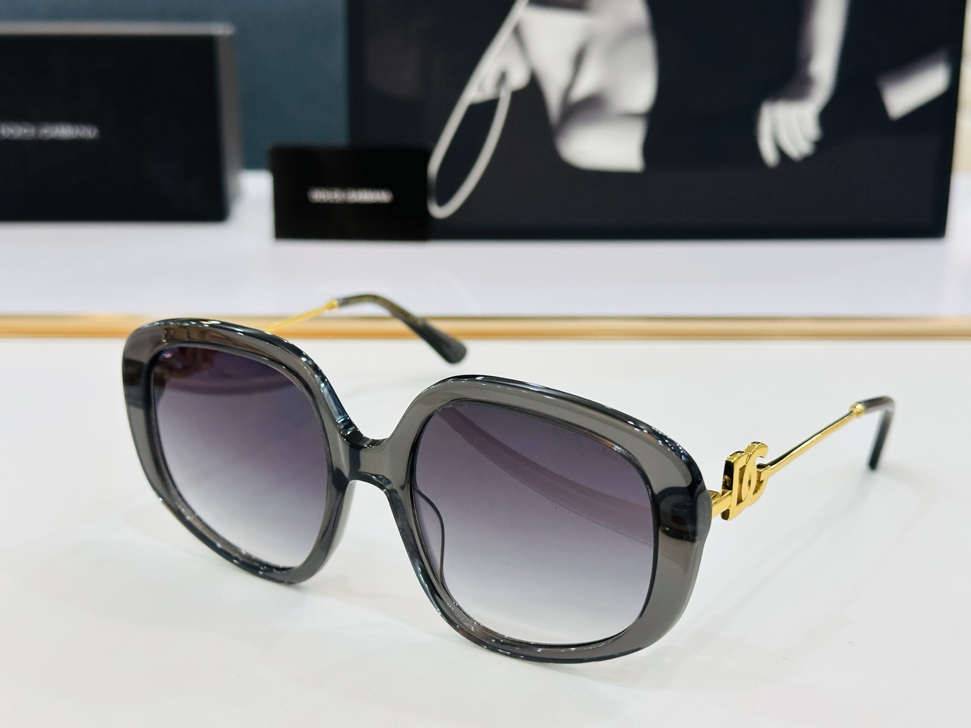 🆕 官网款 🔺DOLCE&GABBAN*🔻DG4421 Size：55口20-145 新颖独特🔝🔝X美艳