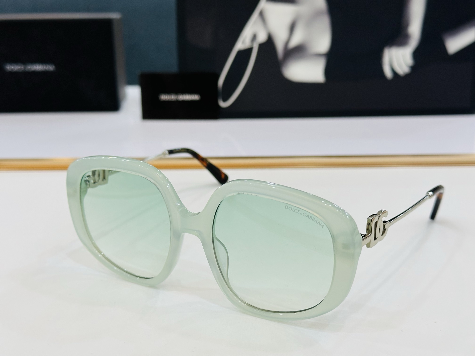 🆕 官网款 🔺DOLCE&GABBAN*🔻DG4421 Size：55口20-145 新颖独特🔝🔝X美艳
