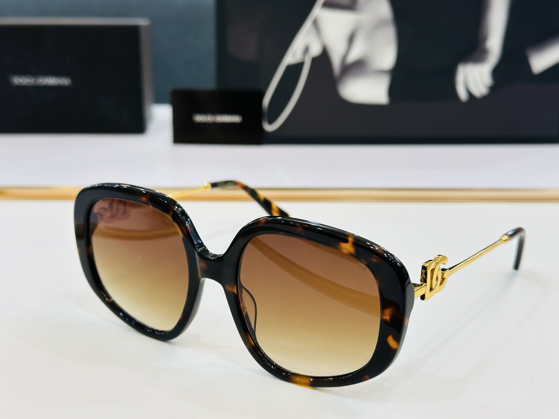 🆕 官网款 🔺DOLCE&GABBAN*🔻DG4421 Size：55口20-145 新颖独特🔝🔝X美艳
