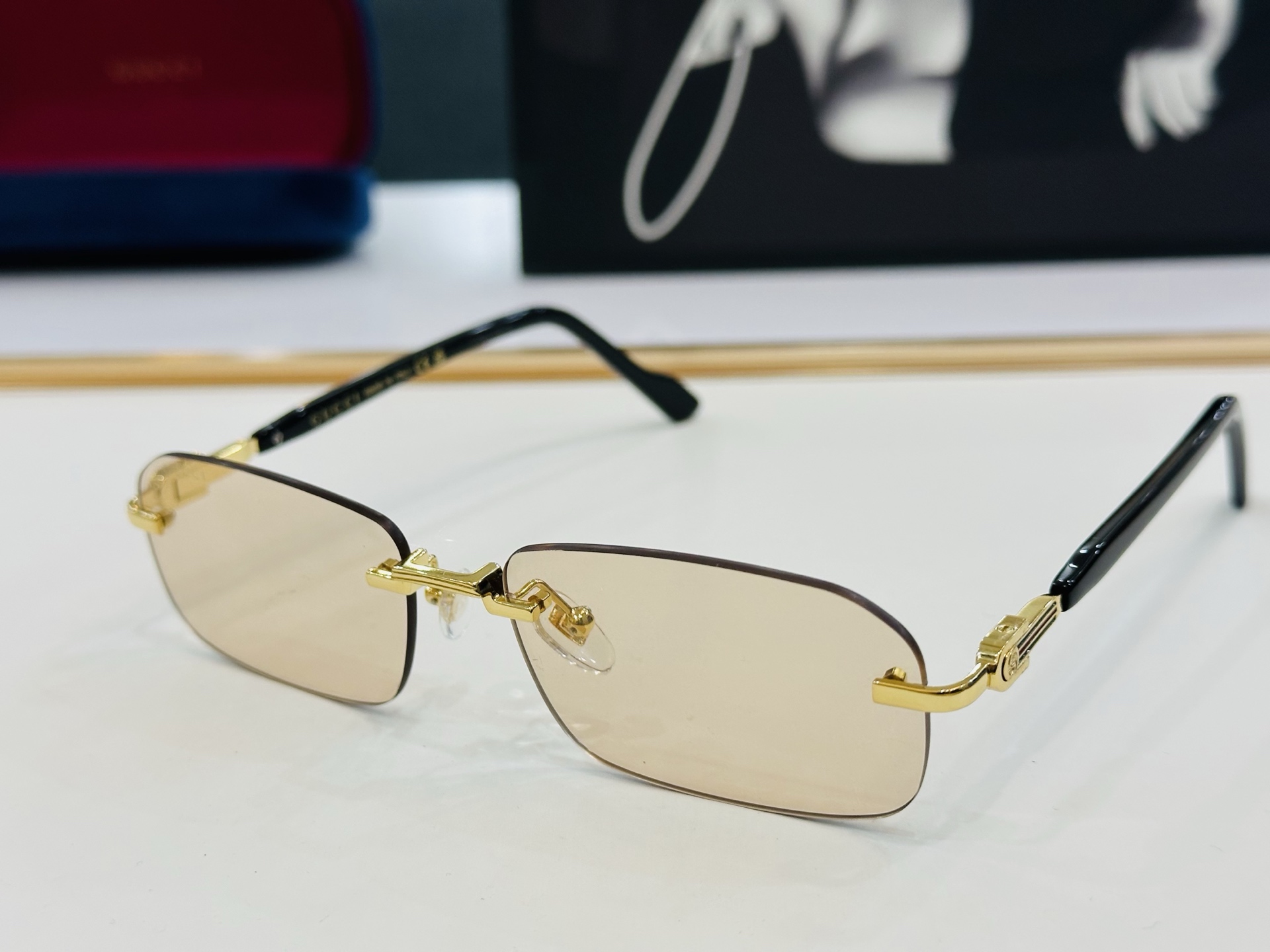 🔺GUCC*🔻 古家GG1221S  Size：56口16-140 原版墨镜搭配镜框🔝🔝时尚靓丽 Zm个