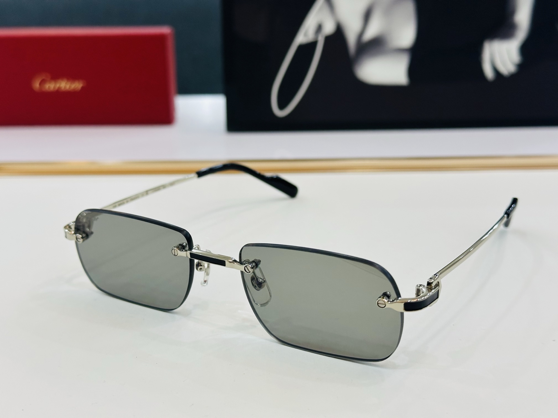 Cartie* 卡家 太阳镜 CT0496S Size：55口20-145 电镀工艺精湛气质十足！CC男