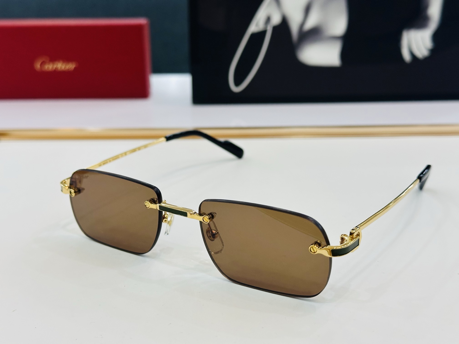 Cartie* 卡家 太阳镜 CT0496S Size：55口20-145 电镀工艺精湛气质十足！CC男