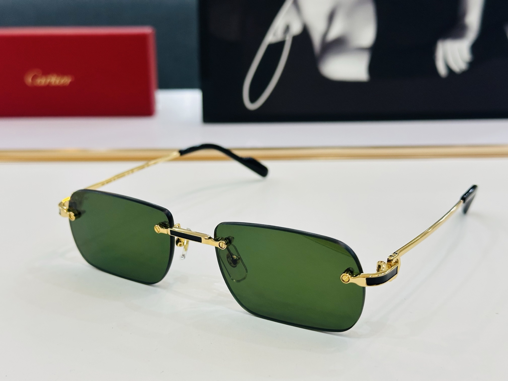 Cartie* 卡家 太阳镜 CT0496S Size：55口20-145 电镀工艺精湛气质十足！CC男