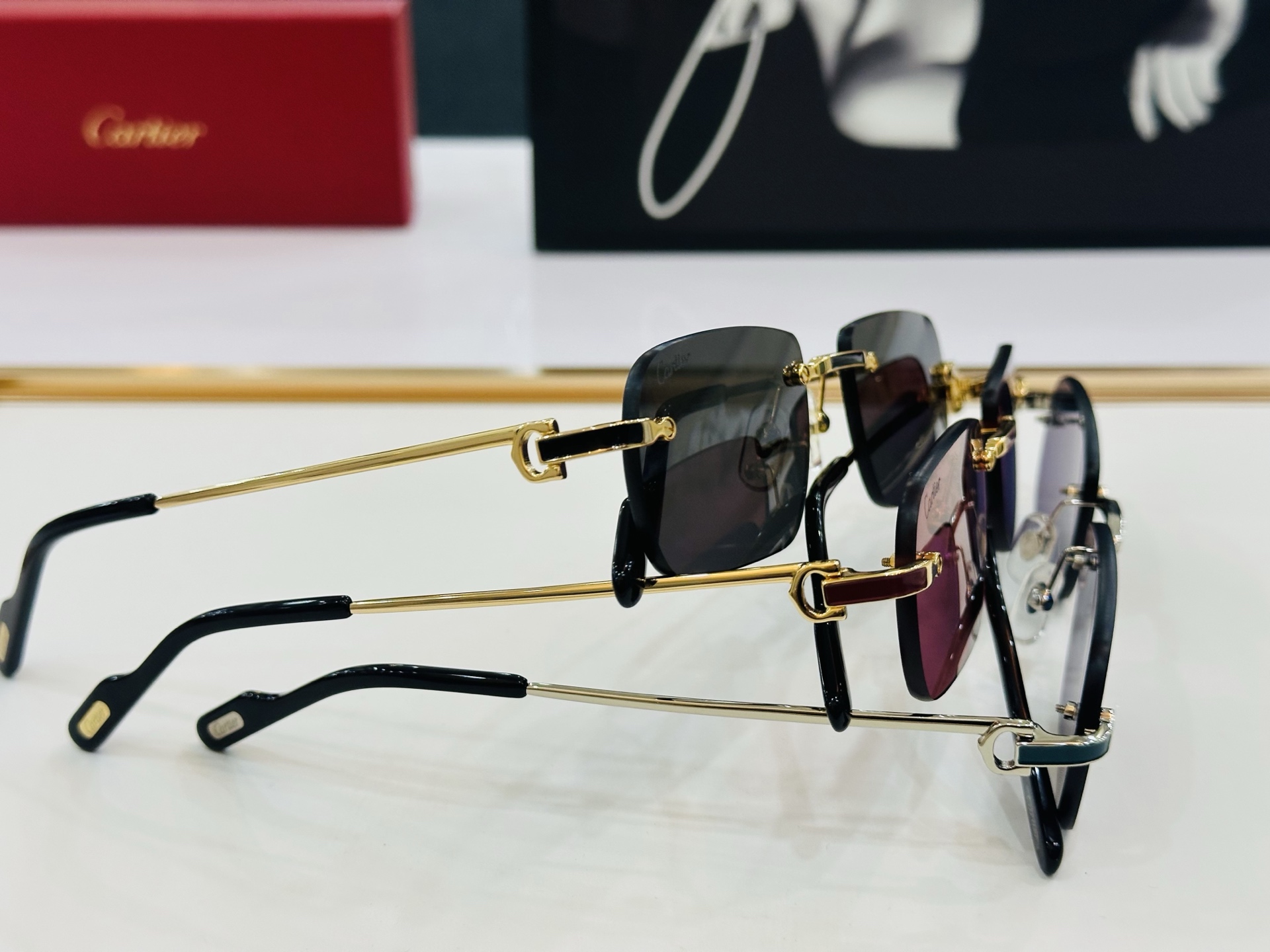 Cartie* 卡家 太阳镜 CT0496S Size：55口20-145 电镀工艺精湛气质十足！CC男