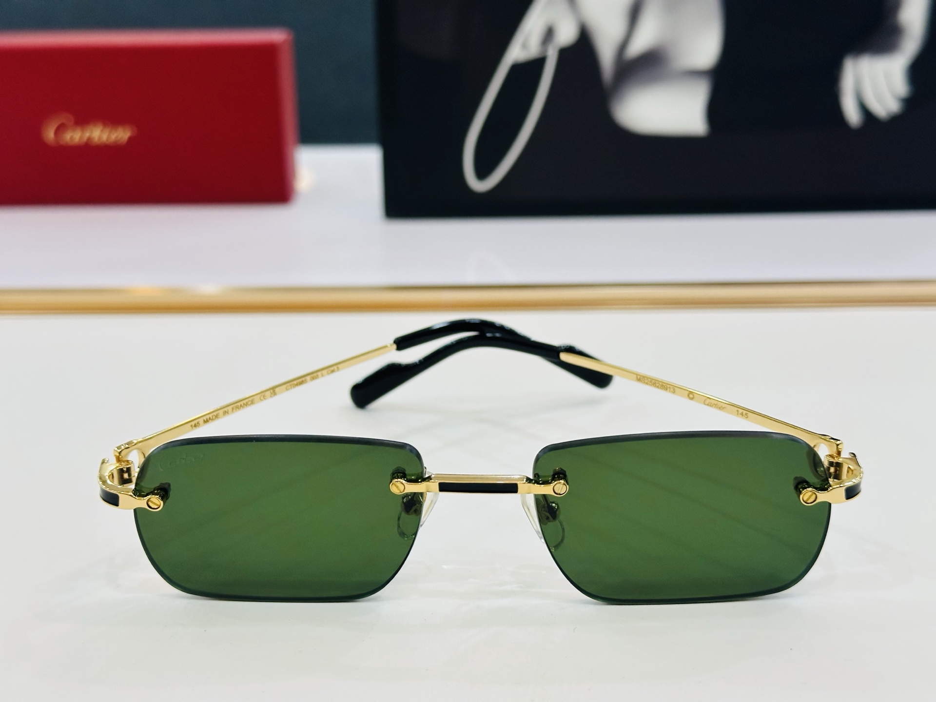 Cartie* 卡家 太阳镜 CT0496S Size：55口20-145 电镀工艺精湛气质十足！CC男