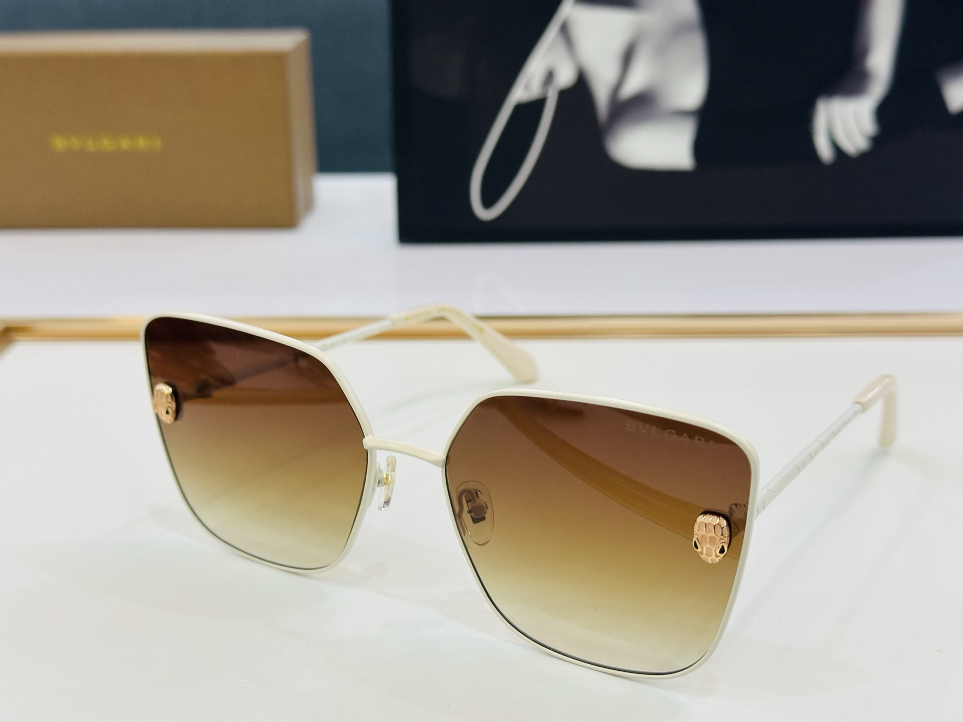 🆕款 官网同售 宝格家 BV40009U 👍 Size ：66口19-145  绝对要买😎品质非常完美 