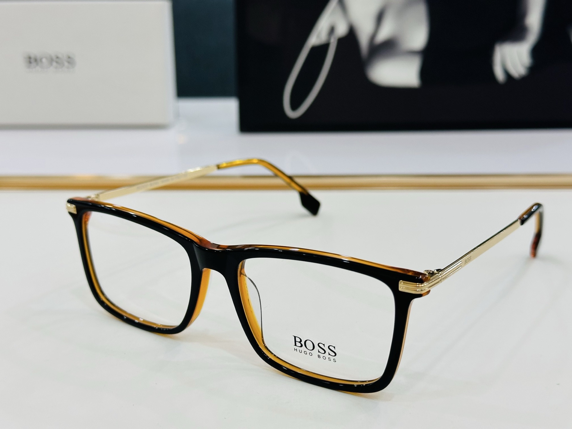 🆕 BOSS 1614/F Size：55口17-145 🕶🕶💋💋👣👣  不挑脸 🍁经典不过时框型 L品