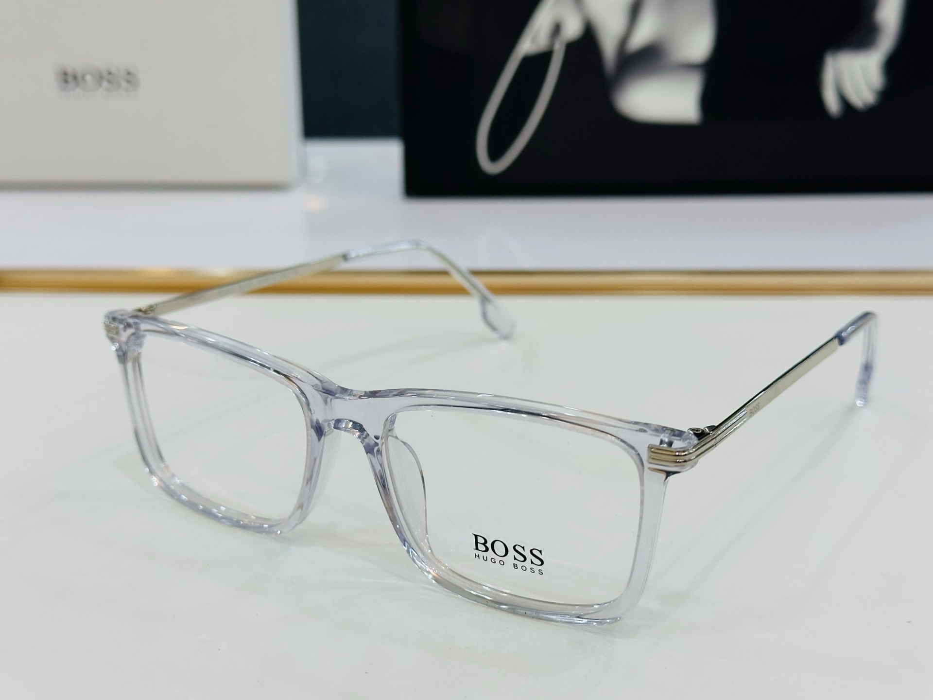🆕 BOSS 1614/F Size：55口17-145 🕶🕶💋💋👣👣  不挑脸 🍁经典不过时框型 L品