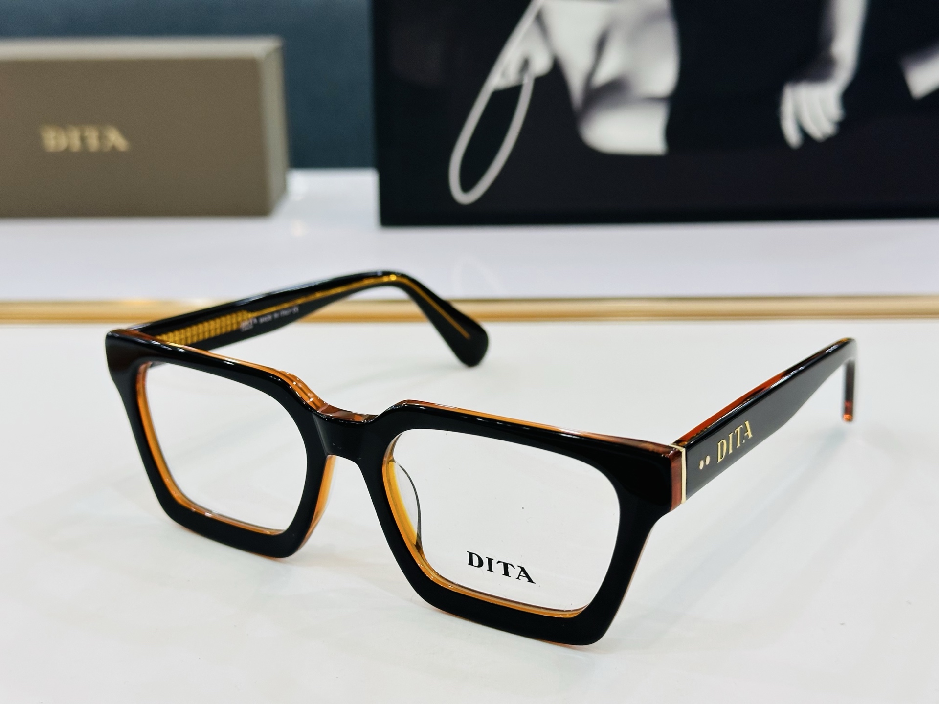 官网款 DlT* 迪塔 M1030  Size：54口19-145  意大利最新 得意得意大气 🕶L 超
